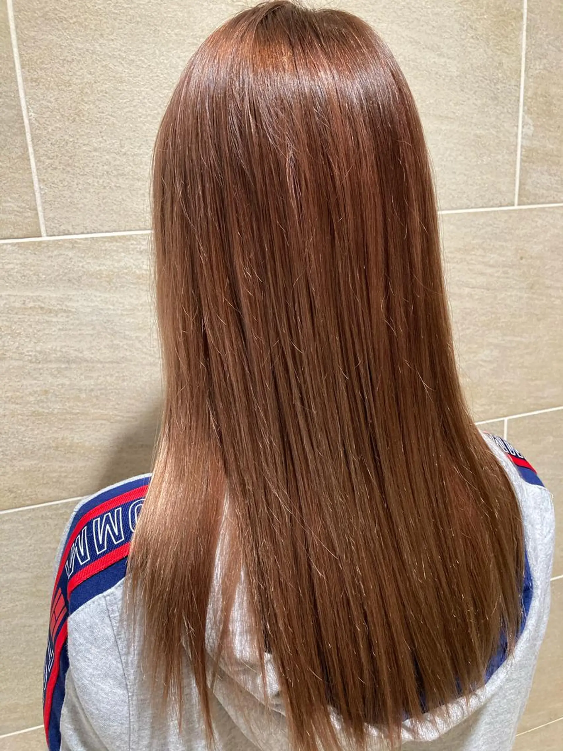 セミロング カラー ブリーチ ブラウンカラー ミルクティーブラウン ヘアカラー 宮原 佳苗のヘアスタイル