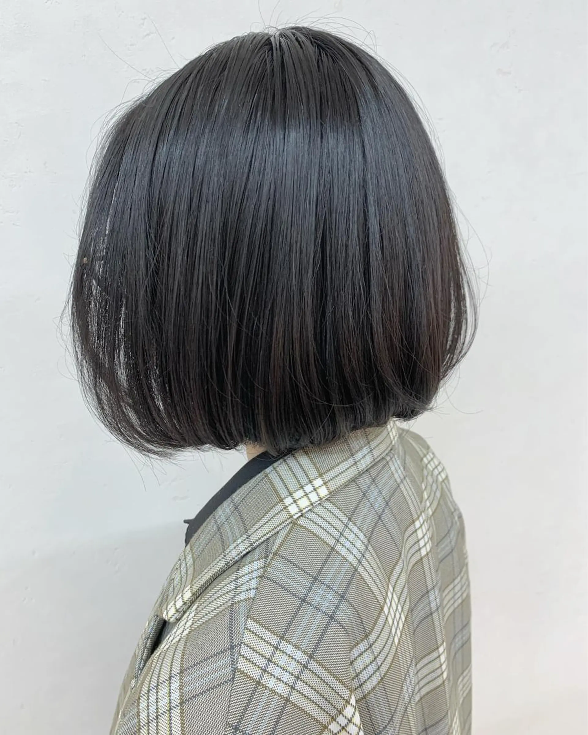 ショート ボブ 透明感ハイライト◎ 伊藤夏海のヘアスタイル