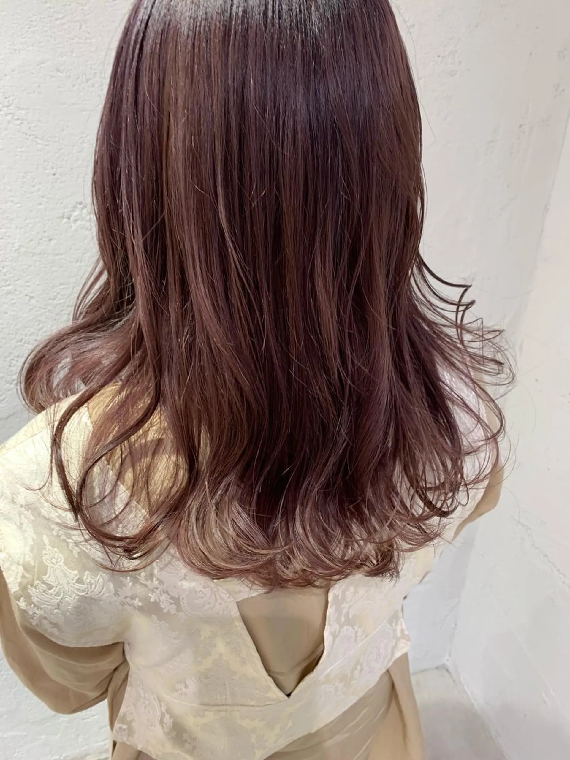 セミロング カラー ヘアアレンジ ベージュカラー ブリーチ ピンクカラー ピンクベージュ 🫧透明感カラー/ ボブ/小笠原🪽のヘアスタイル