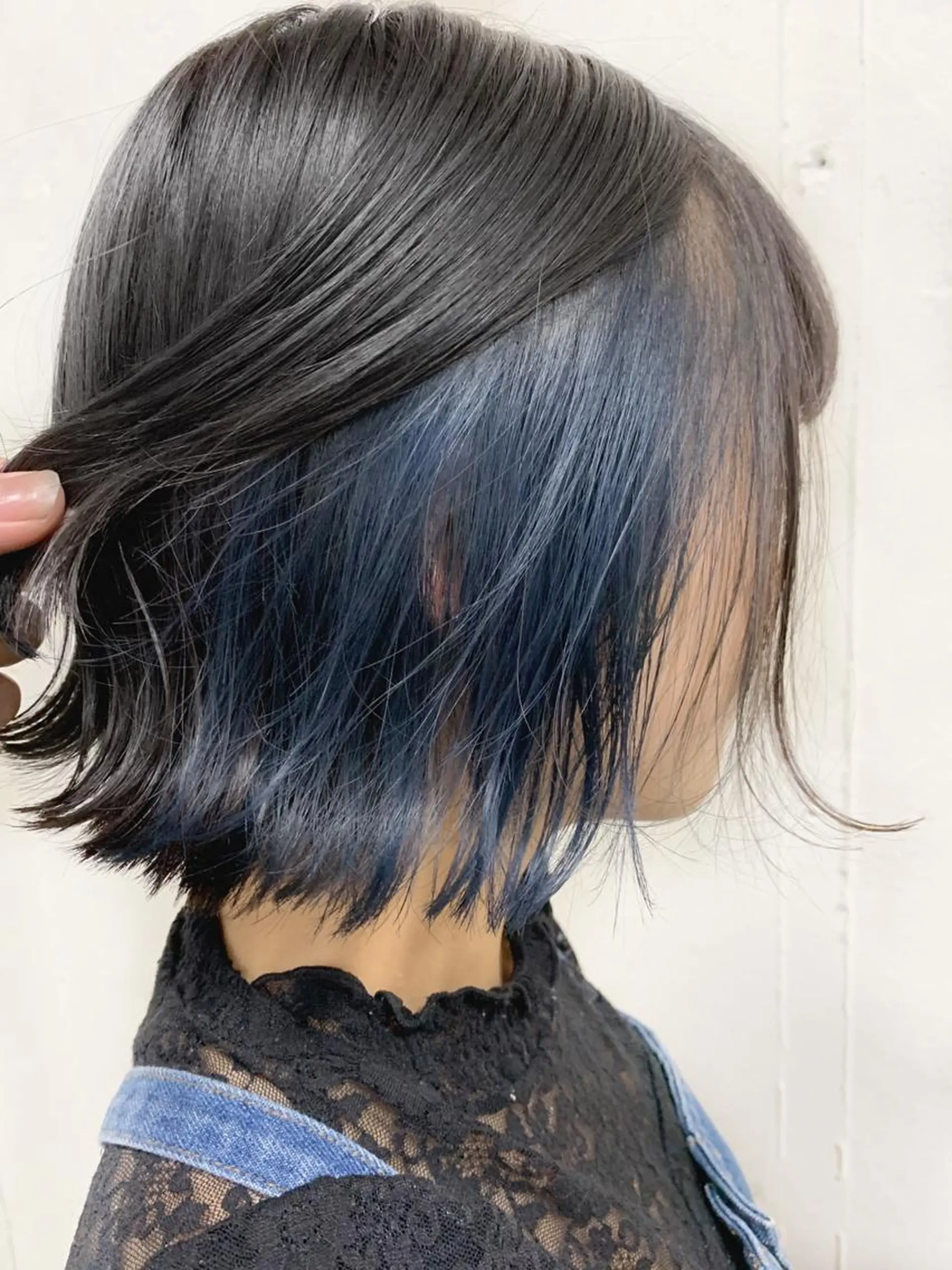 ショート カラー デザインカラー インナーカラー ネイビーカラー 透明感カラーが 得意です！NAOKIのヘアスタイル