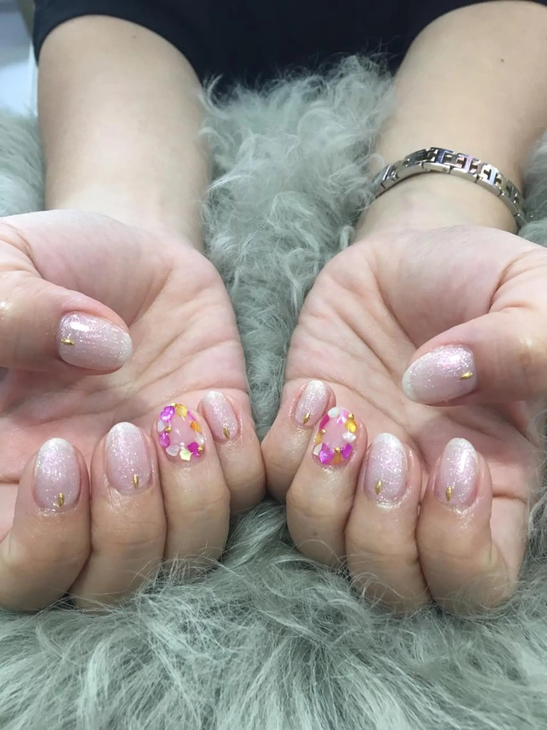 ネイル Nailsalon Charis.yuのネイルデザイン