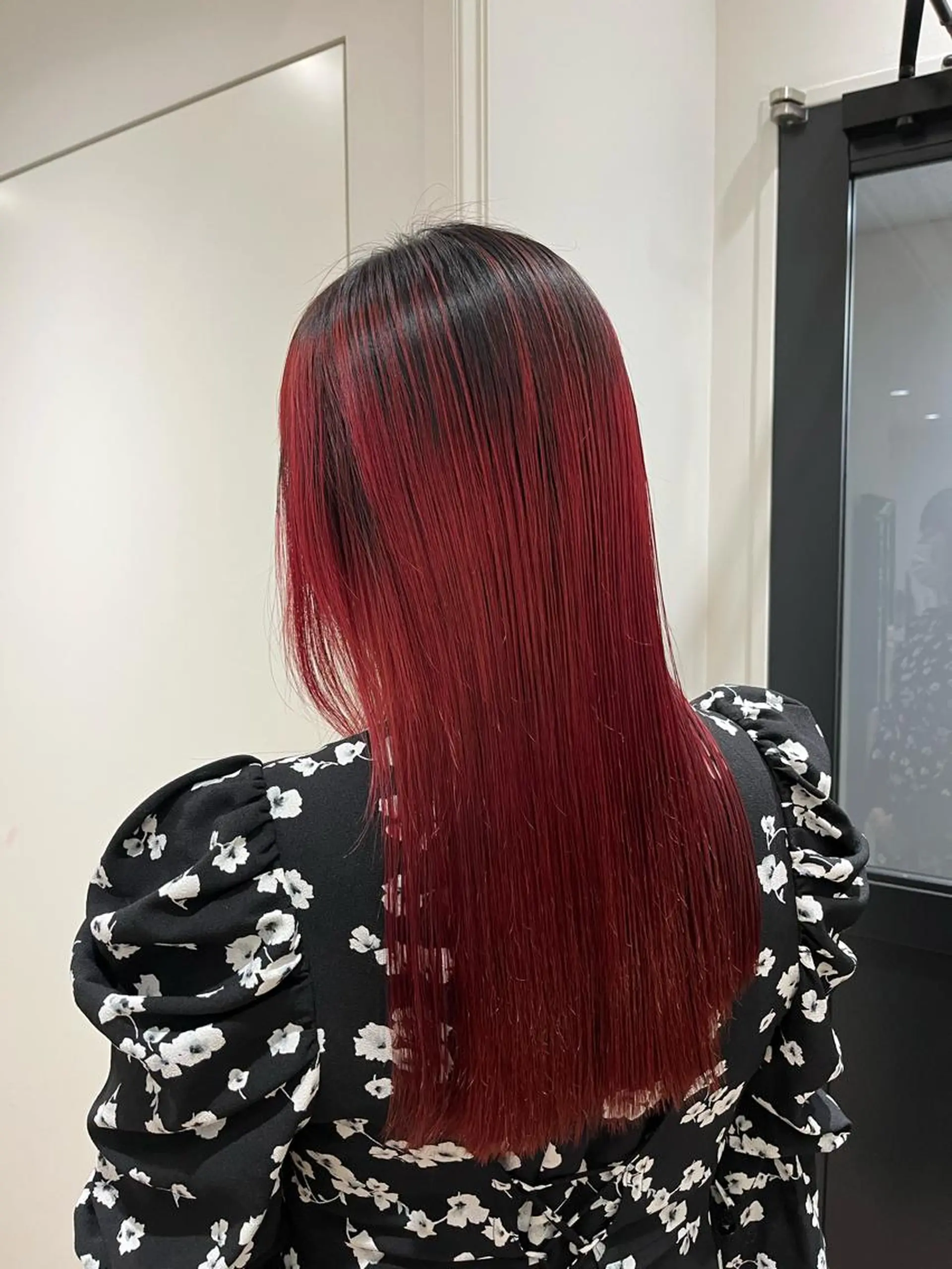 ロング カラー ELLE salon サエのヘアスタイル