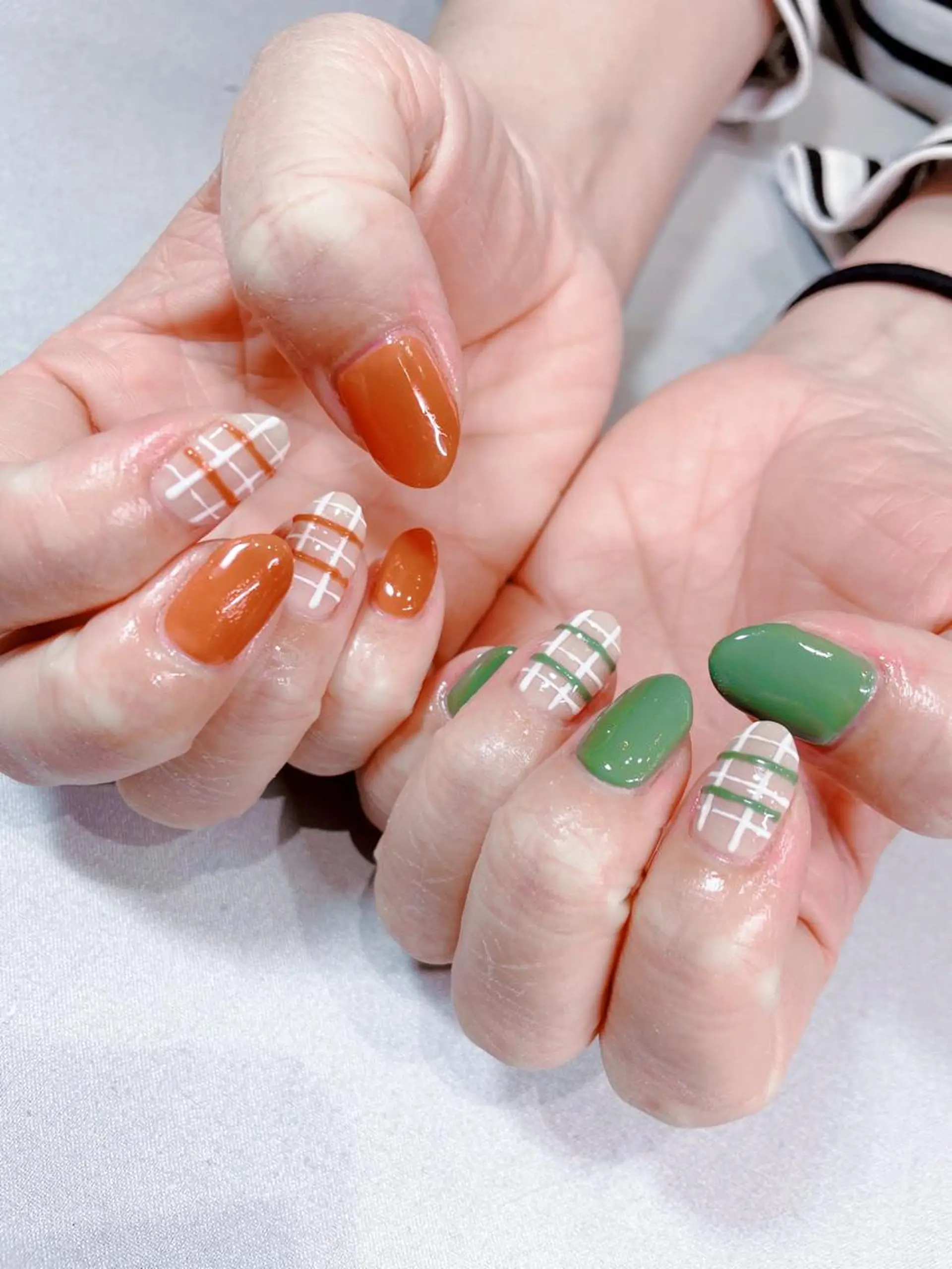 ネイル iiloo aromaworksのネイルデザイン