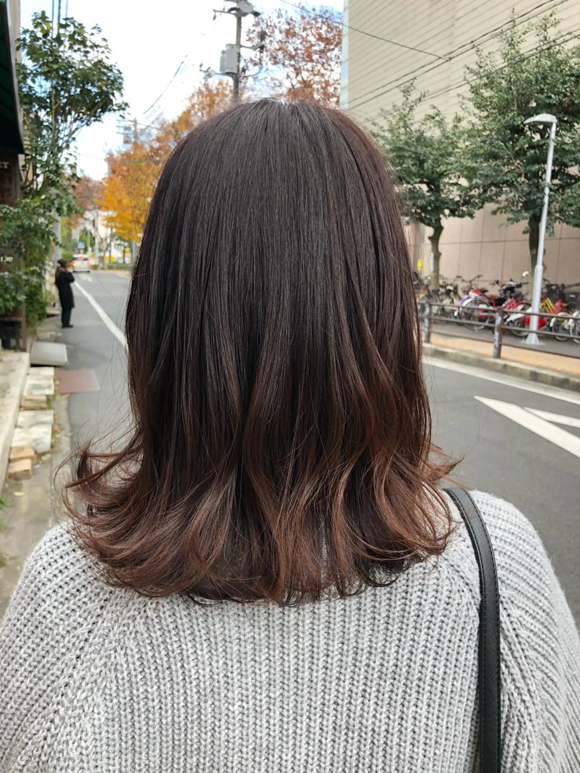 ミディアム カット ヘアカラー 國次 夕貴のヘアスタイル