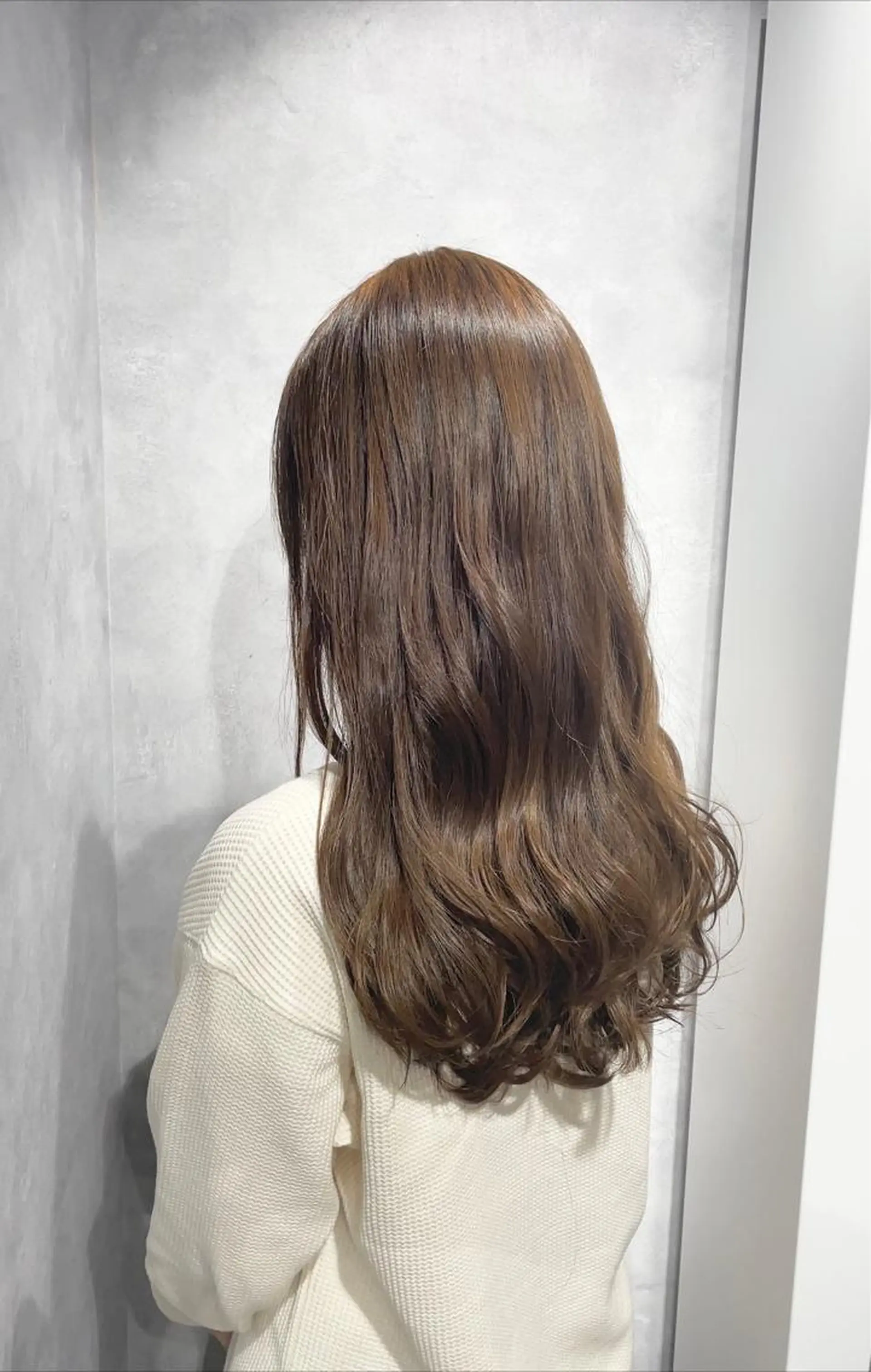 ロング ルネ所属・切りっぱなしボブ グレージュ/福田梢のヘアスタイル