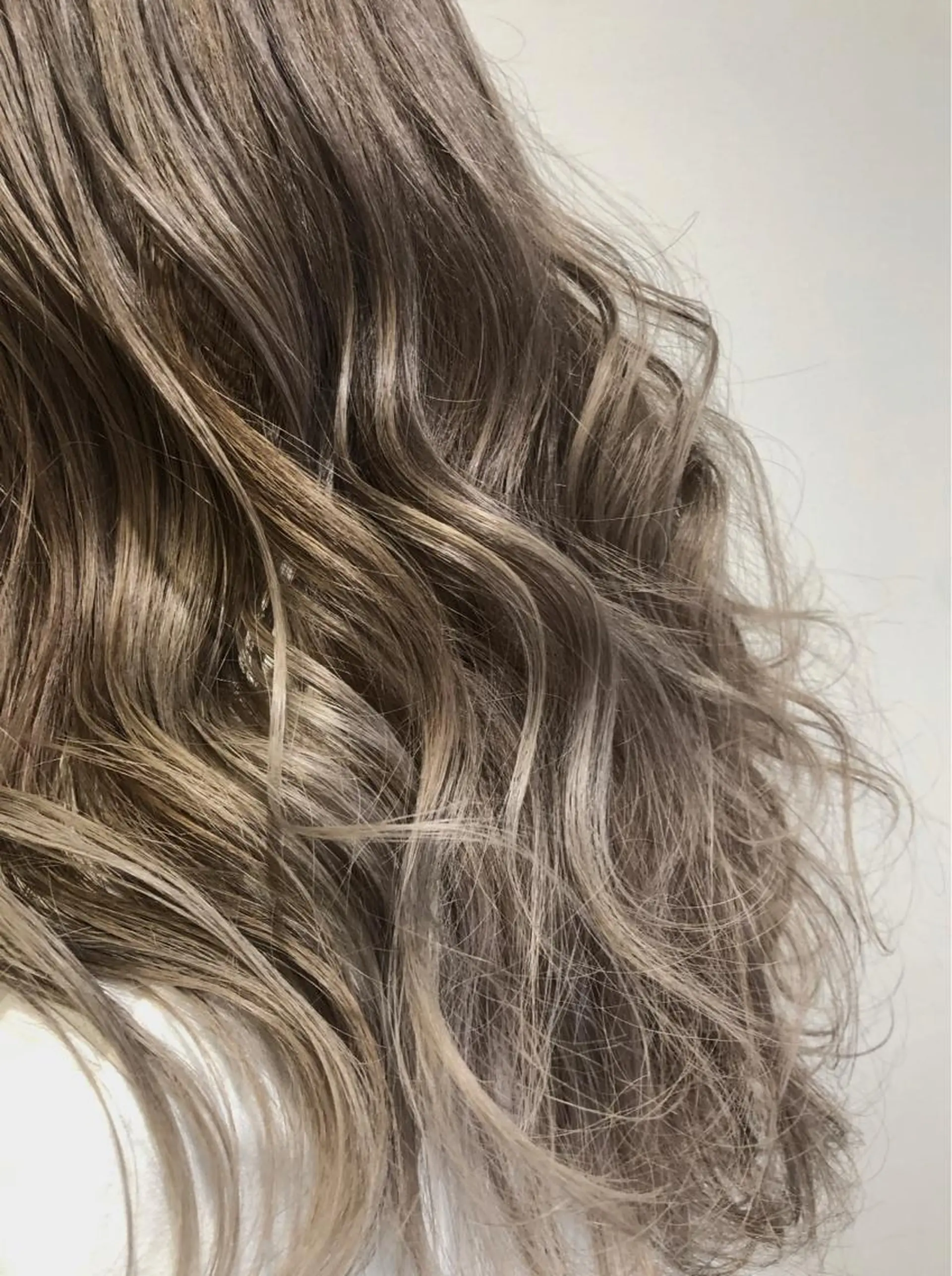 ロング ボブ ハイライト 髪質改善 韓国風ヘア トリートメント BRIDGE HAIR所属・BRIDGE あきらのヘアスタイル