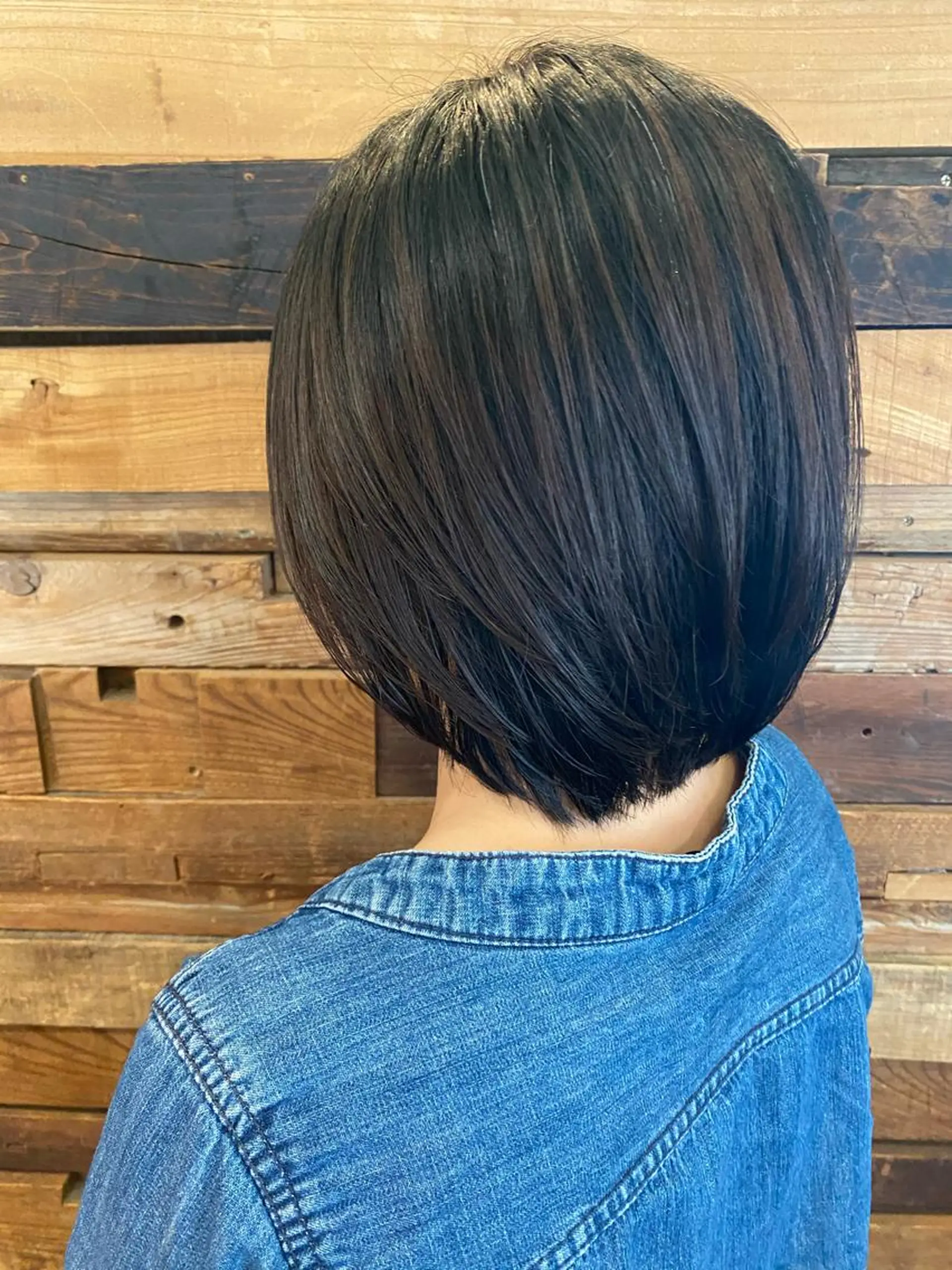 ミディアム 白井 雅美のヘアスタイル