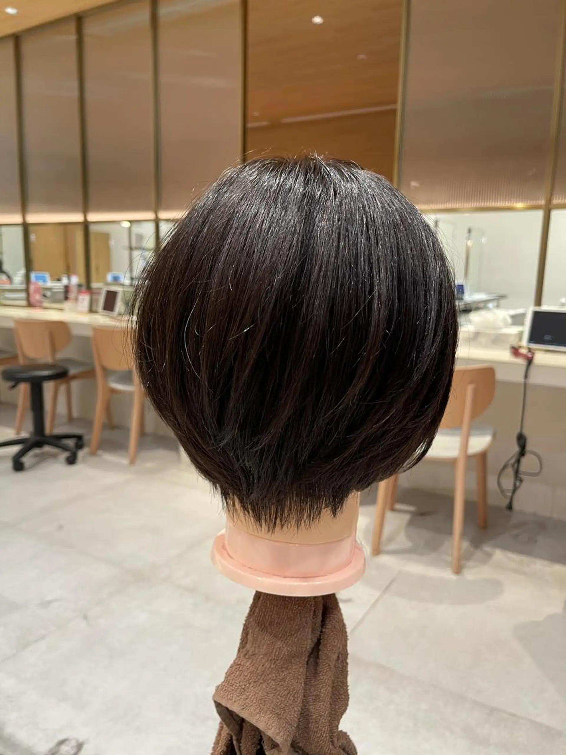 ショート ショートヘア ボブパーマ ウルフパーマのヘアスタイル
