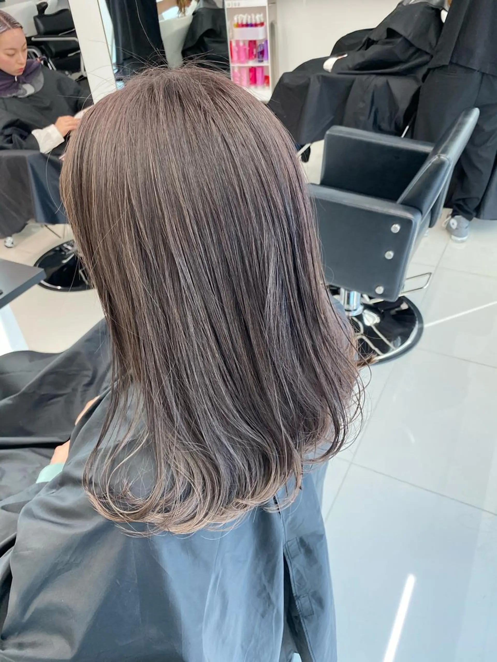 セミロング カラー momo所属・メンズヘアメイク 🩵Mayuki🩵のヘアスタイル