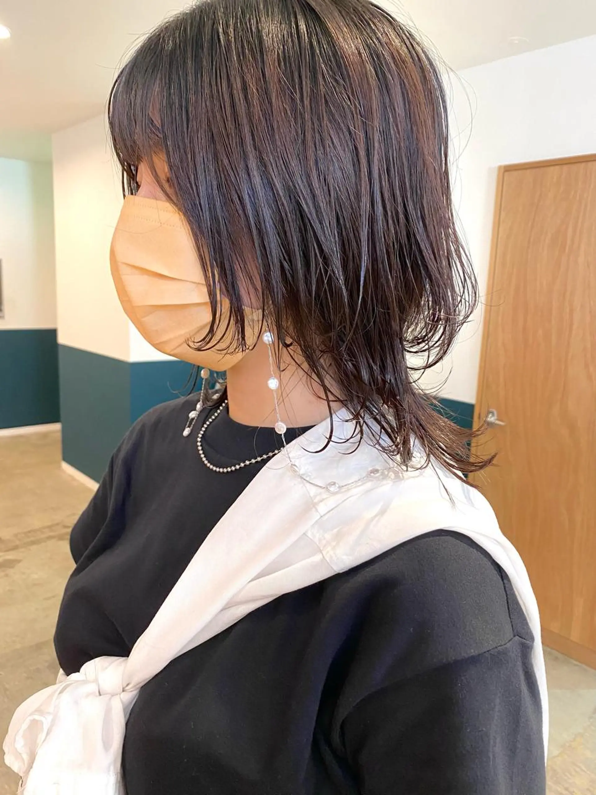 ミディアム ウルフカット TELA HAIR所属・武内 凌レイヤーカット🐺のヘアスタイル