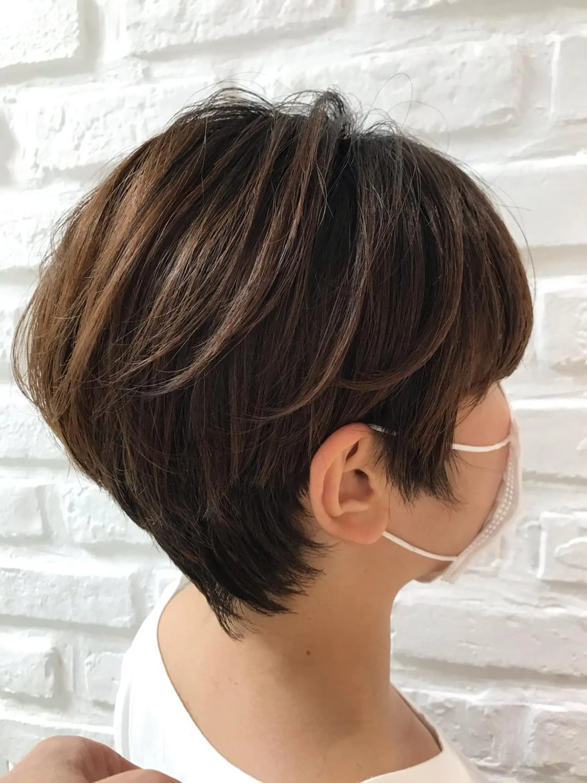 ショート レイヤーカット ショートヘア 【暖色カラー特化】 中山由梨のヘアスタイル