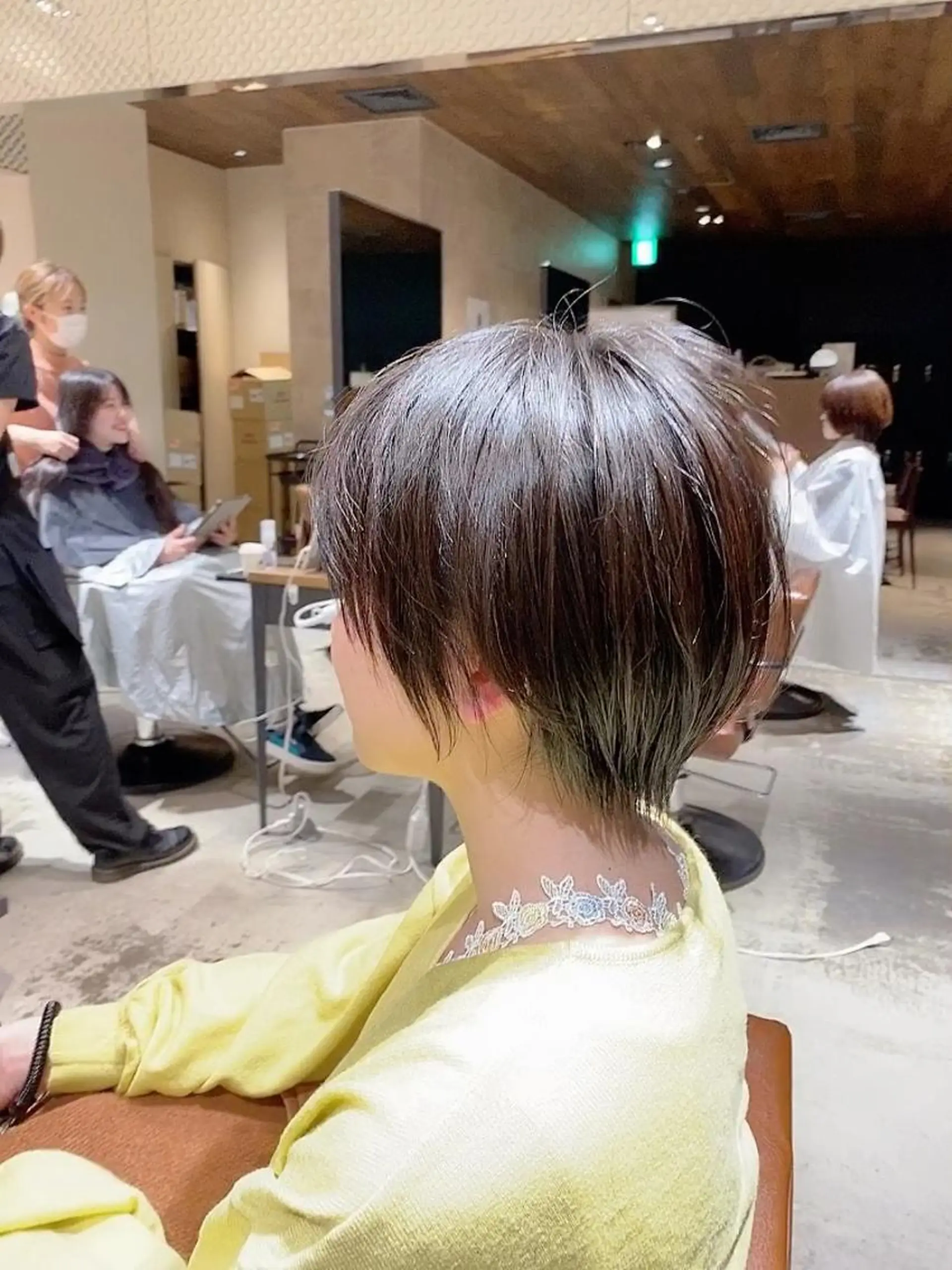 ショート 伊奈 航平のヘアスタイル