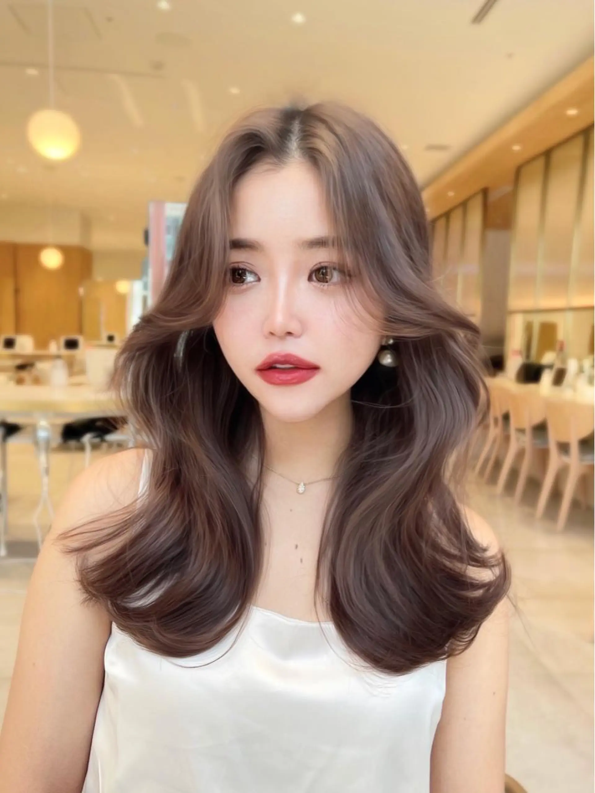 セミロング くびれヘア かきあげバング 似合わせカット 小顔カット ワンホンヘア カット ヘアカラー トリートメント ボブパーマ ウルフパーマのヘアスタイル