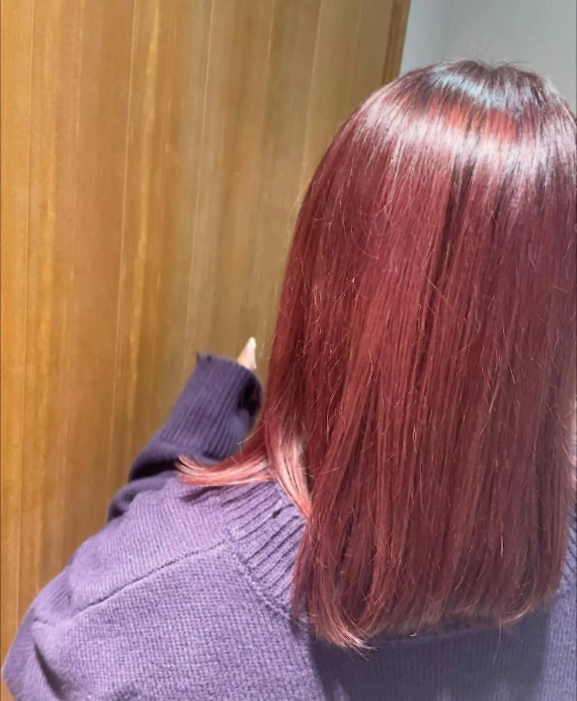 セミロング カラー アベ マコトのヘアスタイル