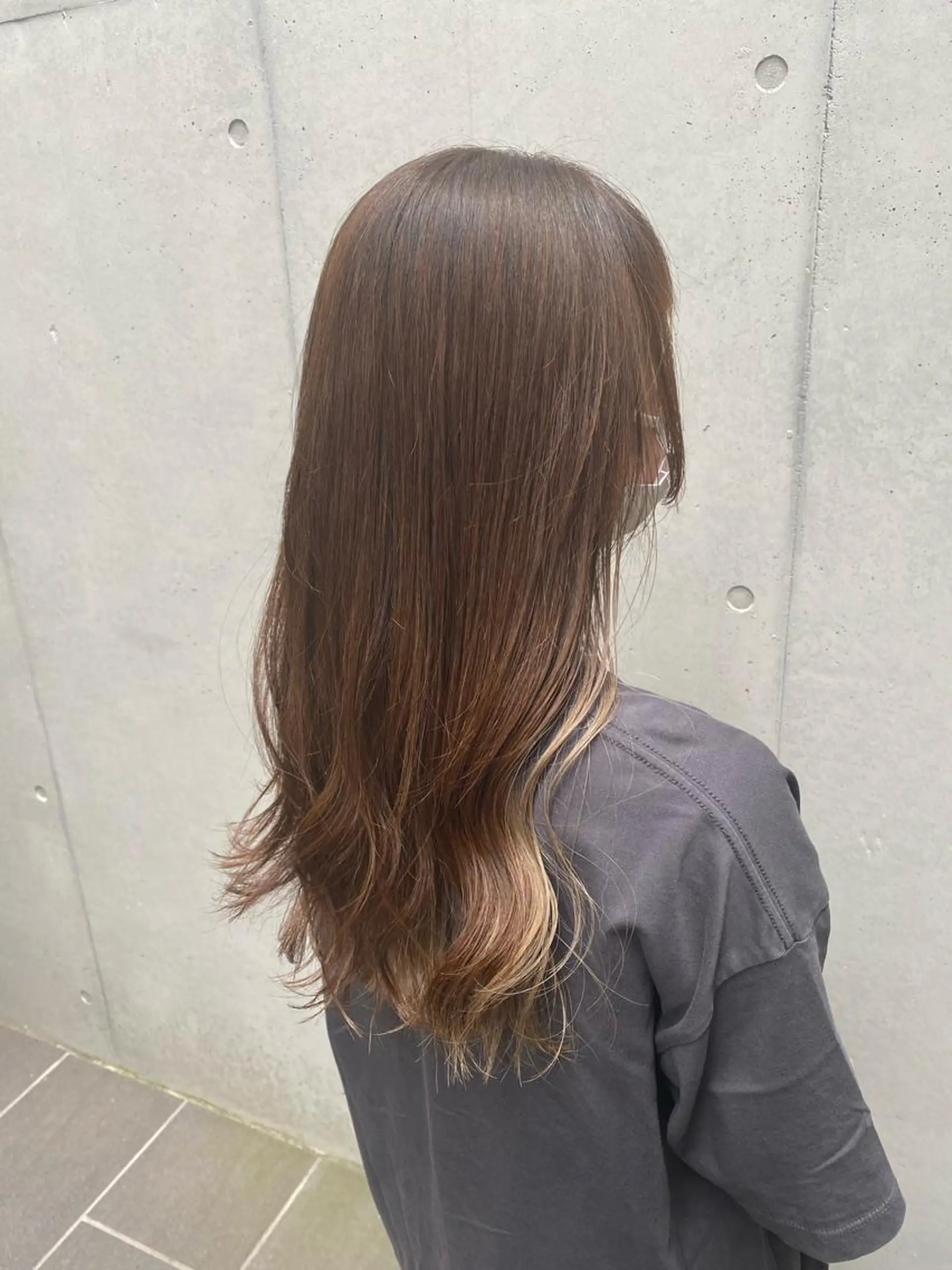 ロング ✨透明感カラー✨ 🦖佐々木未来🦕のヘアスタイル