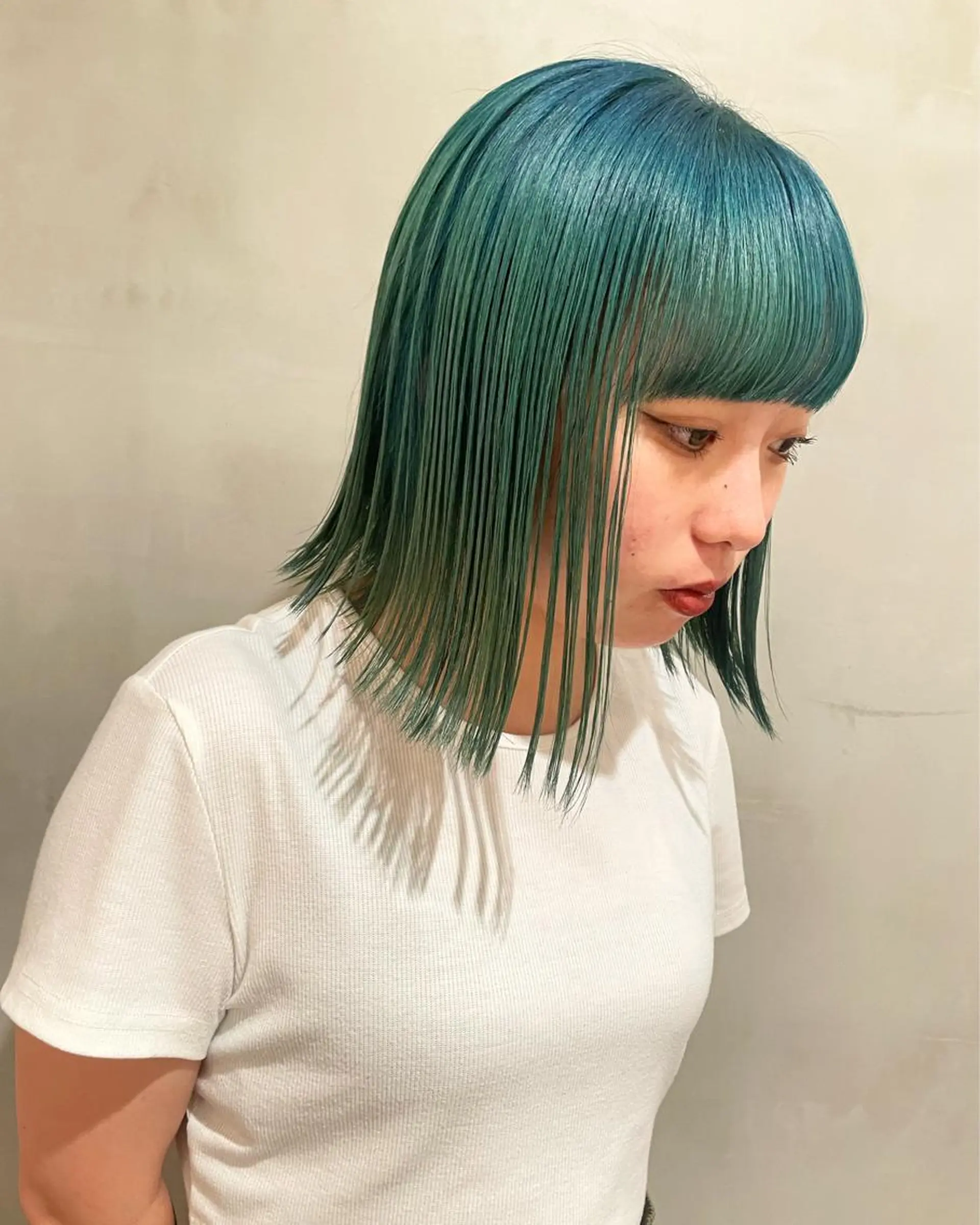 ミディアム カラー カット ヘアカラー トリートメント 優 作のヘアスタイル