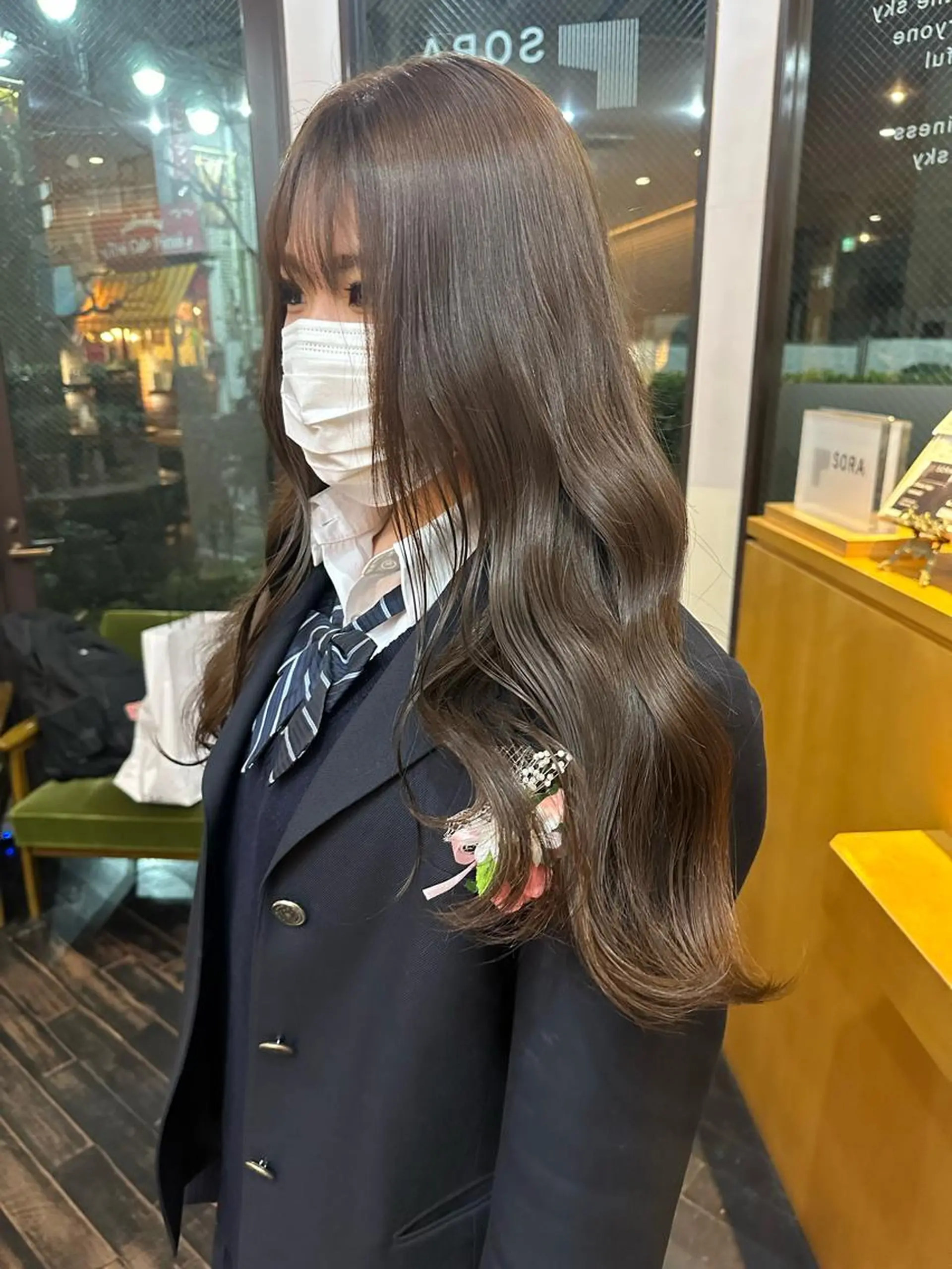ロング 井上 翠月のヘアスタイル