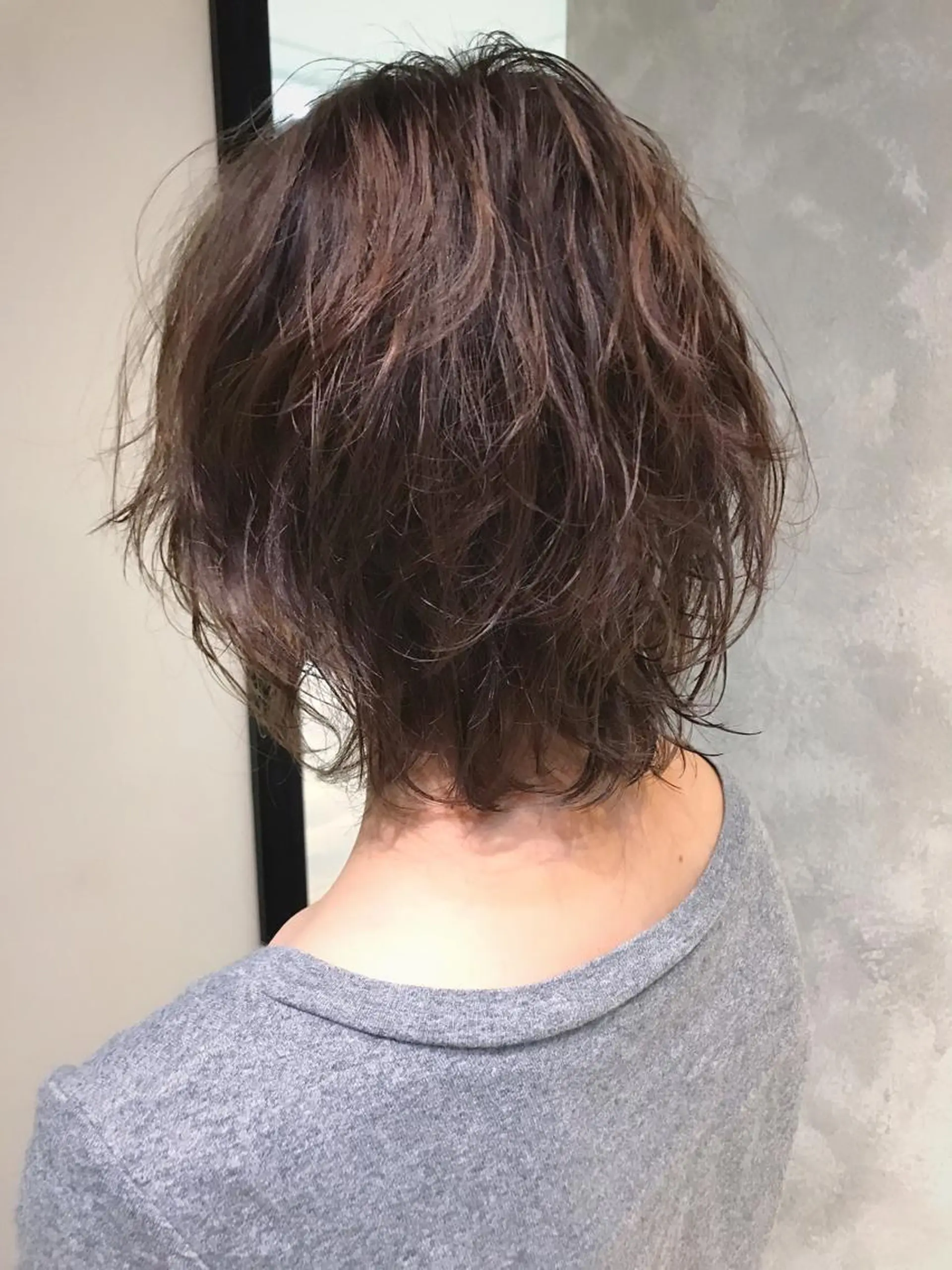 ショート カラー パーマ ベージュカラー ラベンダーカラー 松村 崇弘のヘアスタイル