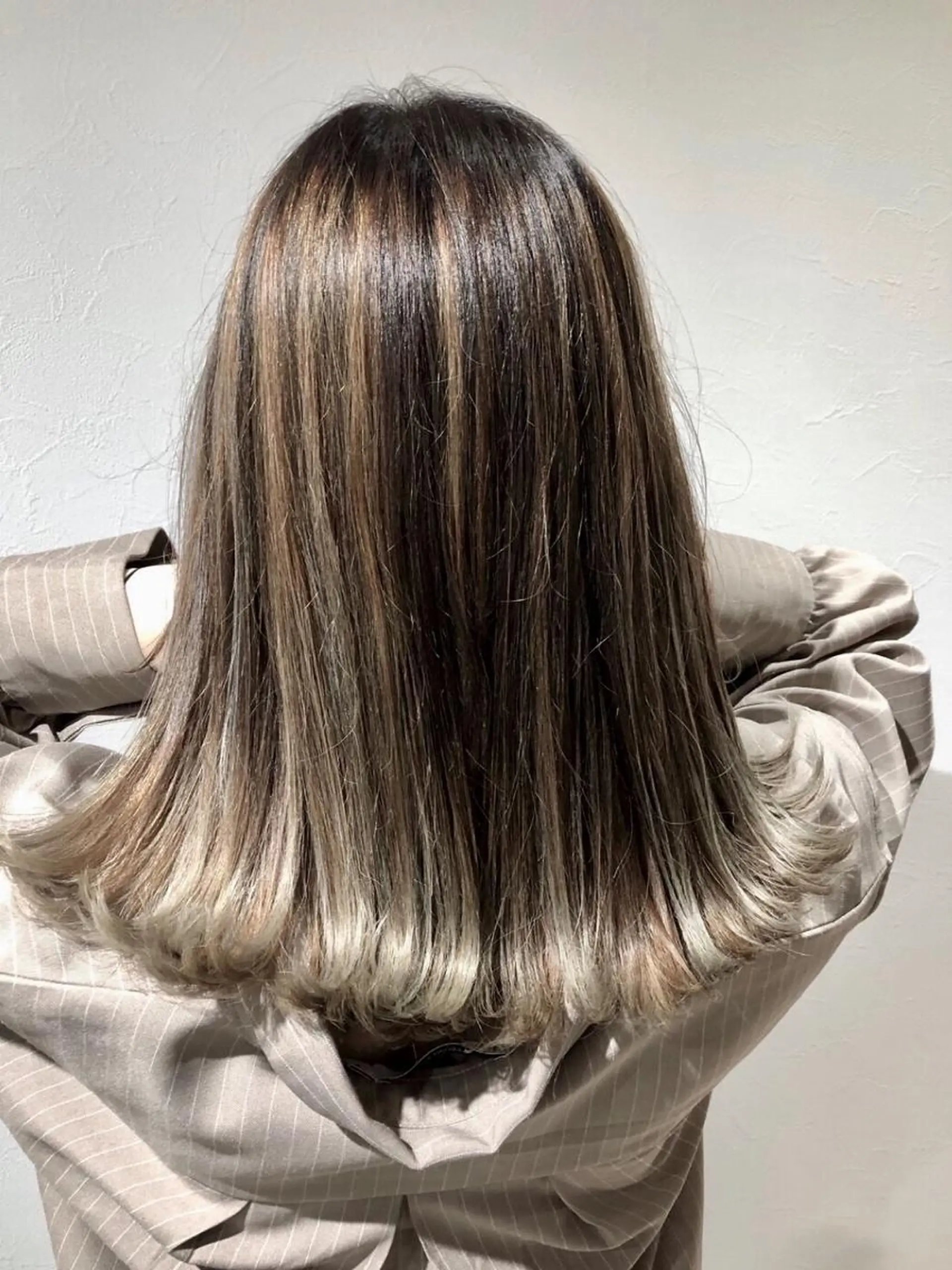 ロング カラー パーマ ヘアアレンジ レミーエクステ大阪 Device梅田のヘアスタイル