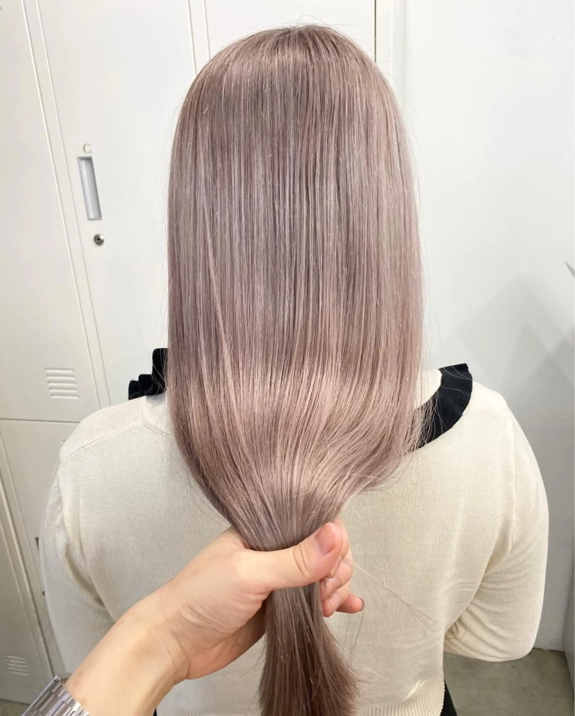 ロング カラー ヘアカラー トリートメント ヘアセット 似合わせハイトーン 🍯ayumi🍯のヘアスタイル