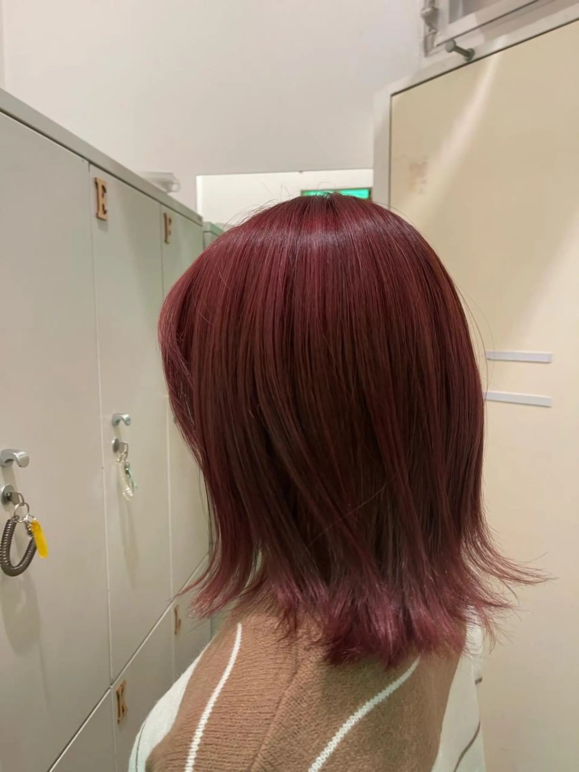 ミディアム カラー ブリーチ ブリーチなしカラー カット ヘアカラー トリートメント 茅ヶ崎/ハイトーン /レイヤーカットのヘアスタイル