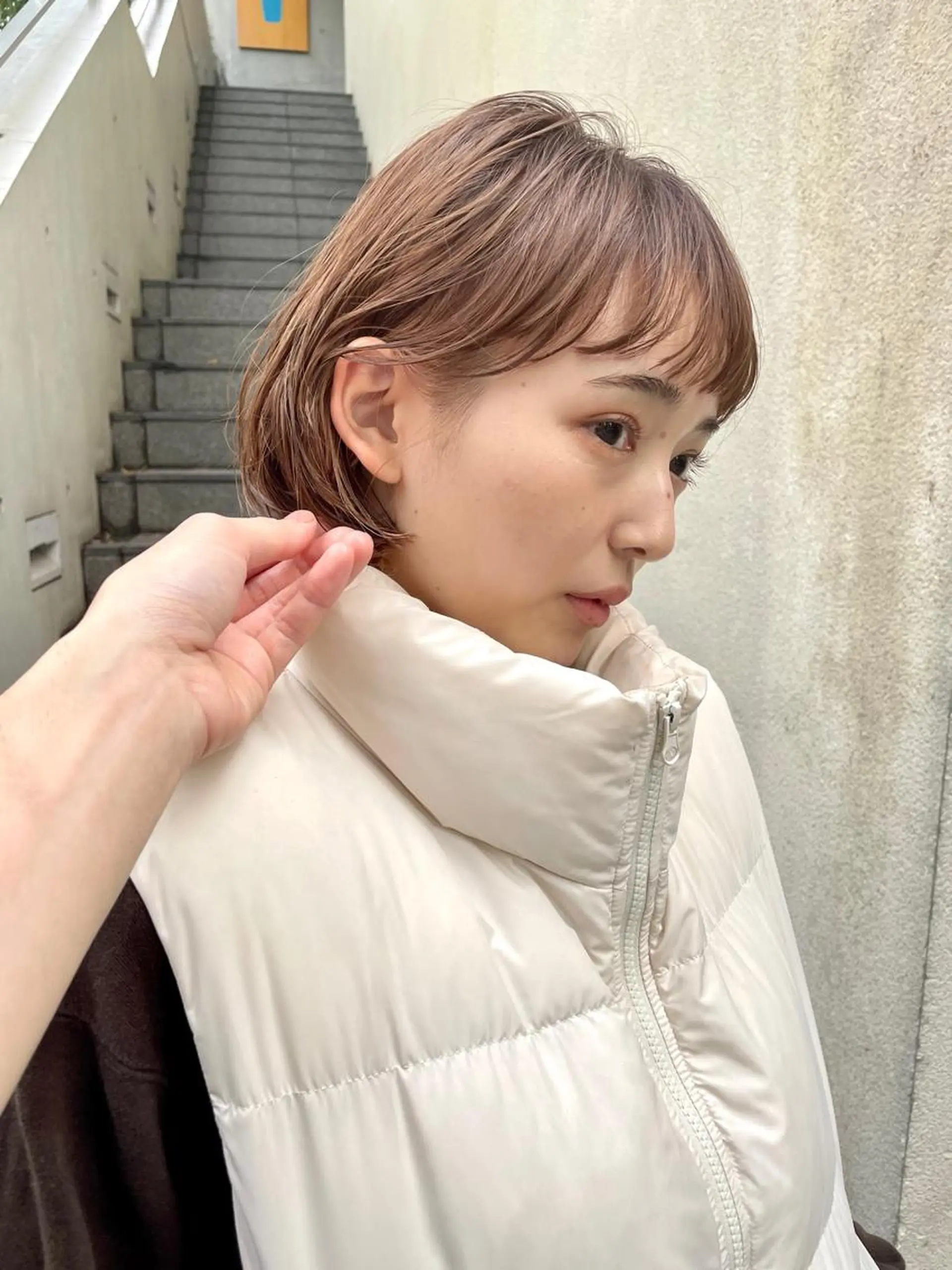 ショート カラー ベージュカラー ブリーチ ブラウンカラー ブラウンベージュ ケアブリーチ ヘアカラー トリートメント ボブ/レイヤー/ケア パーマ/リュウタのヘアスタイル