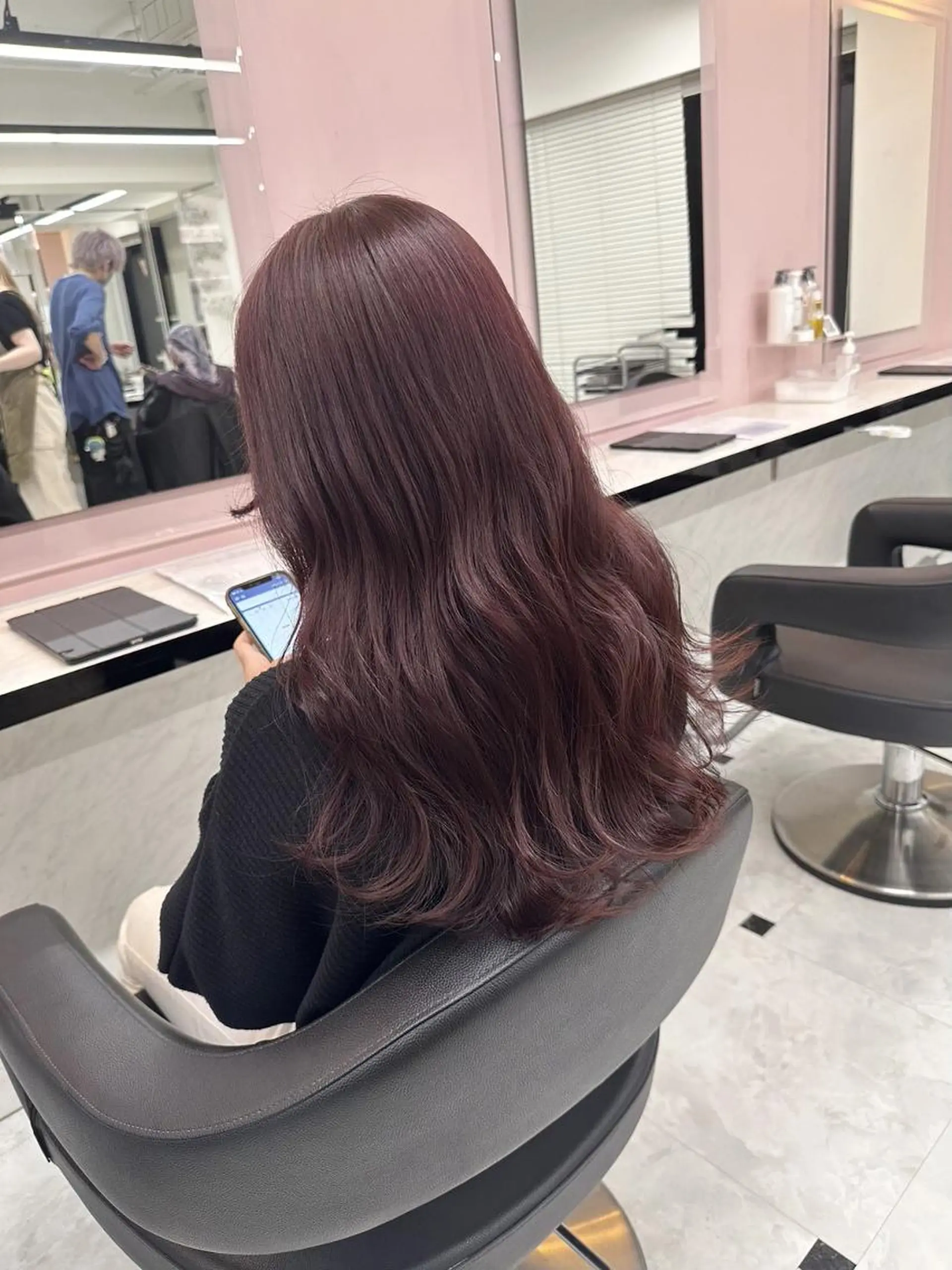 ロング カラー ヘアアレンジ ヘアカラー ブリーチカラー🩰 ガーリー🩰とらのヘアスタイル