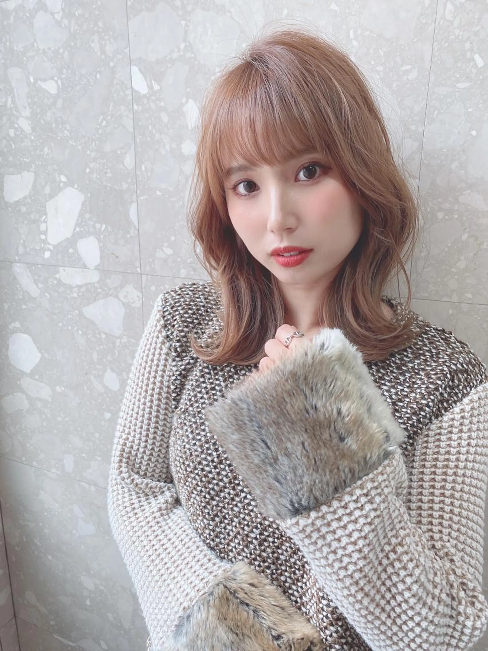 ミディアム カラー ベージュカラー ブリーチ ダブルカラー グレージュ ミルクティーベージュ 個室サロンLOUIMADNA栄店所属・【U24学割◎】 個室サロン白金厚哉のヘアスタイル