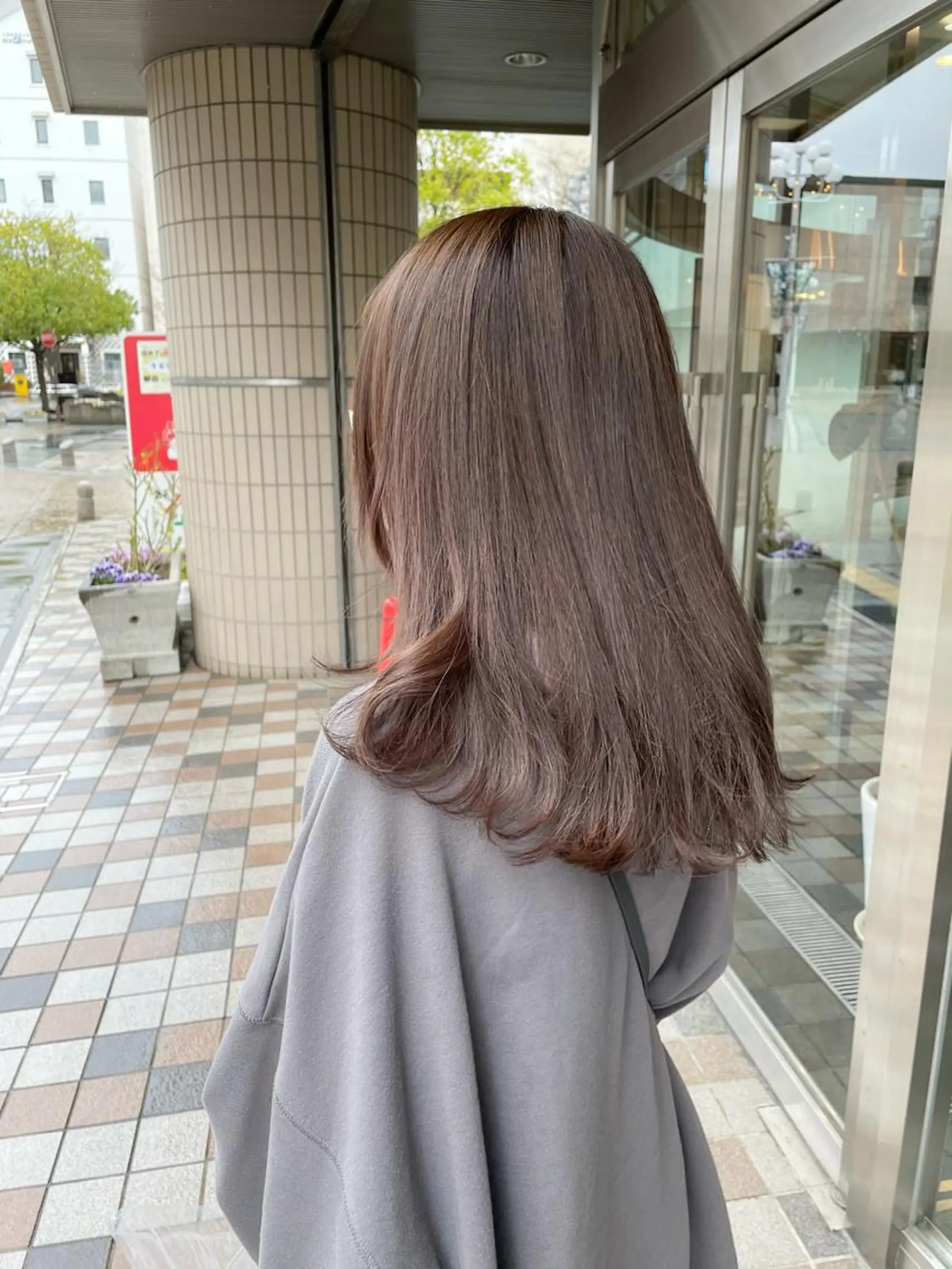 セミロング ヘアカラー キノシタ ナオユキのヘアスタイル