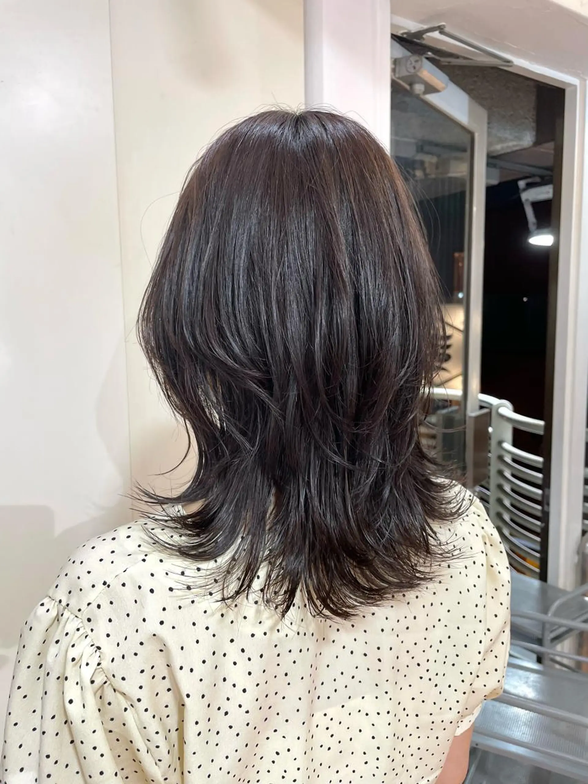 ミディアム ウルフカット カット トリートメント 🦋透明感 艶カラー Rie🦋のヘアスタイル