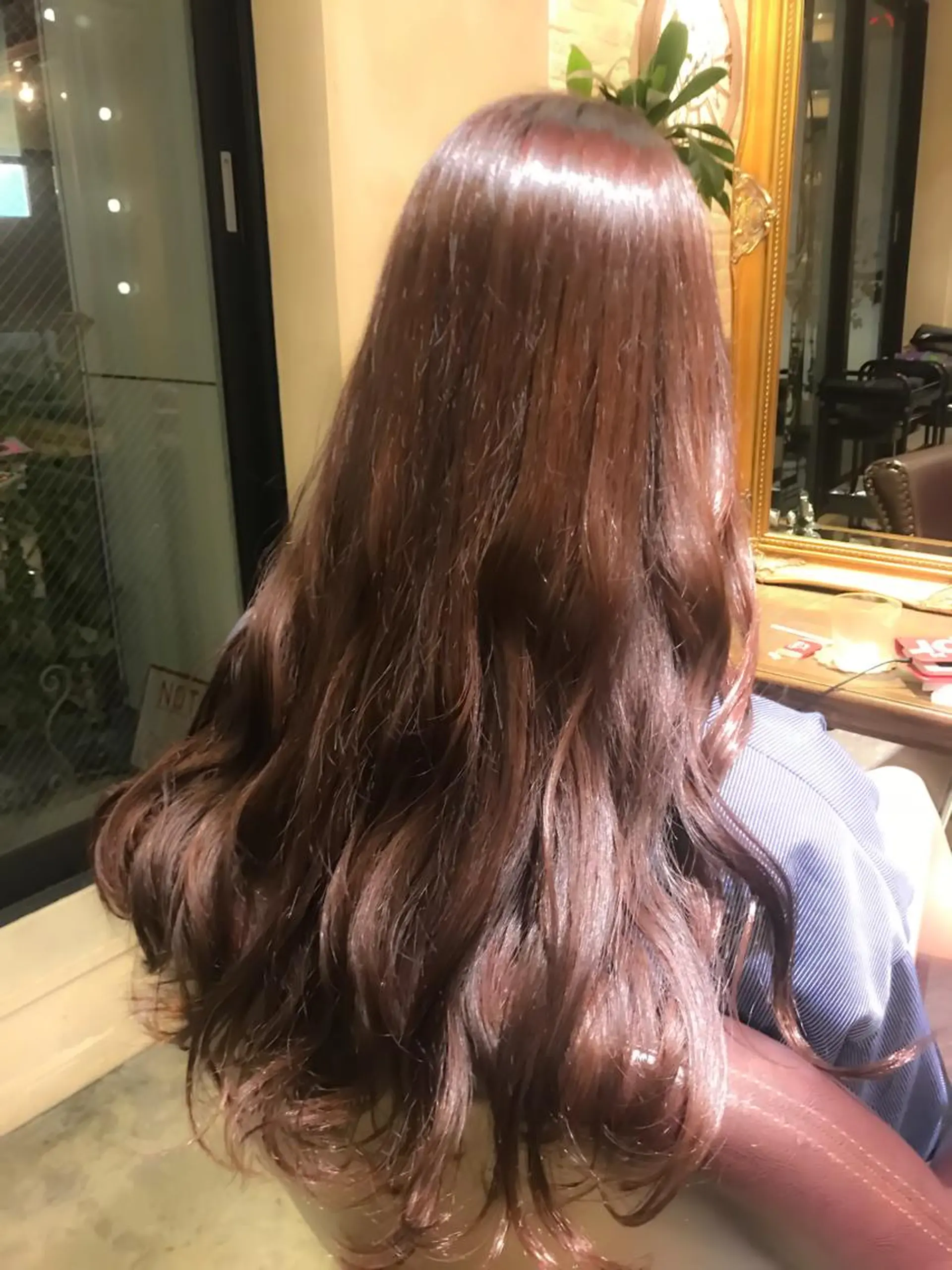 セミロング カラー イルミナカラー ピンクカラー 🌈髪質改善💕 縮毛矯正✨青木まで✨のヘアスタイル