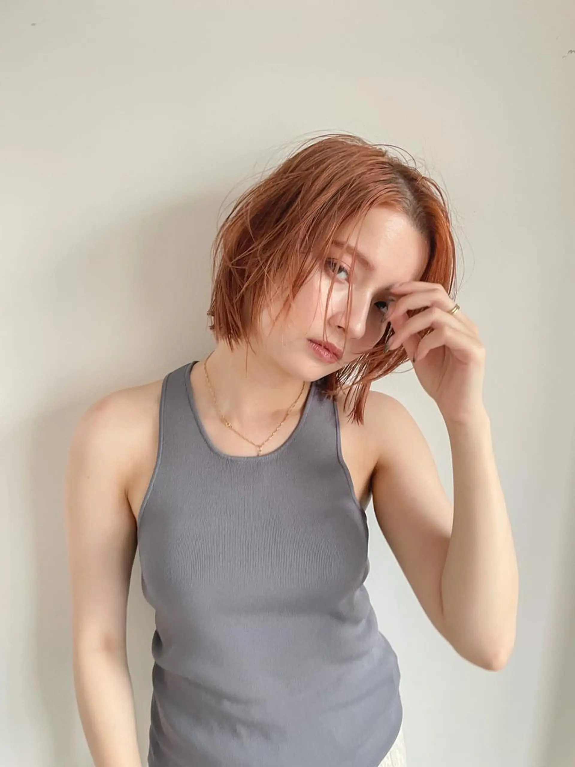 ミディアム カラー アディクシーカラー ブリーチ ブロンド ブルーカラー ハイライトカラー カット ヘアカラー トリートメント CEINE+ officialのヘアスタイル