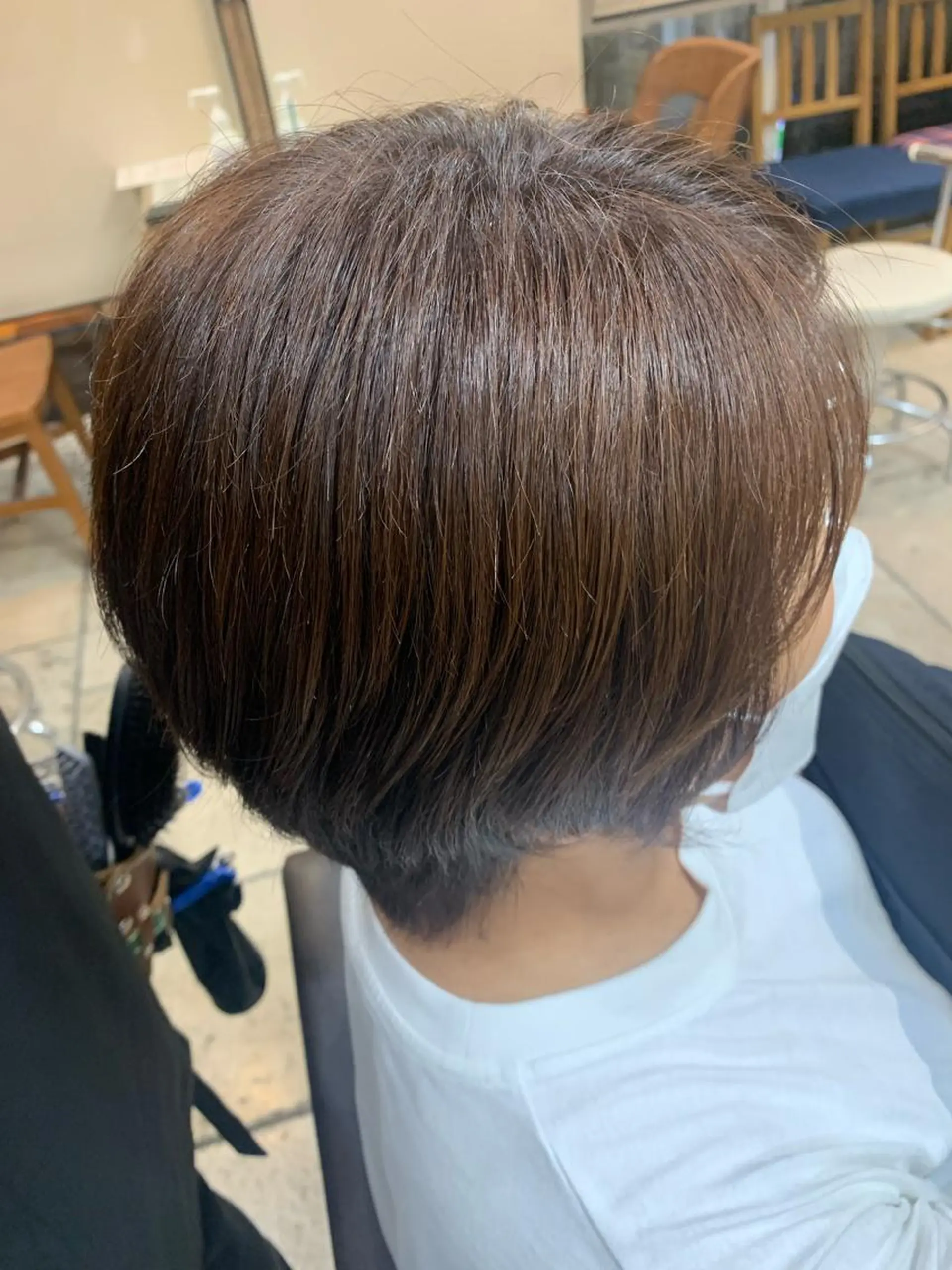 ショート カラー 横山 真結のヘアスタイル