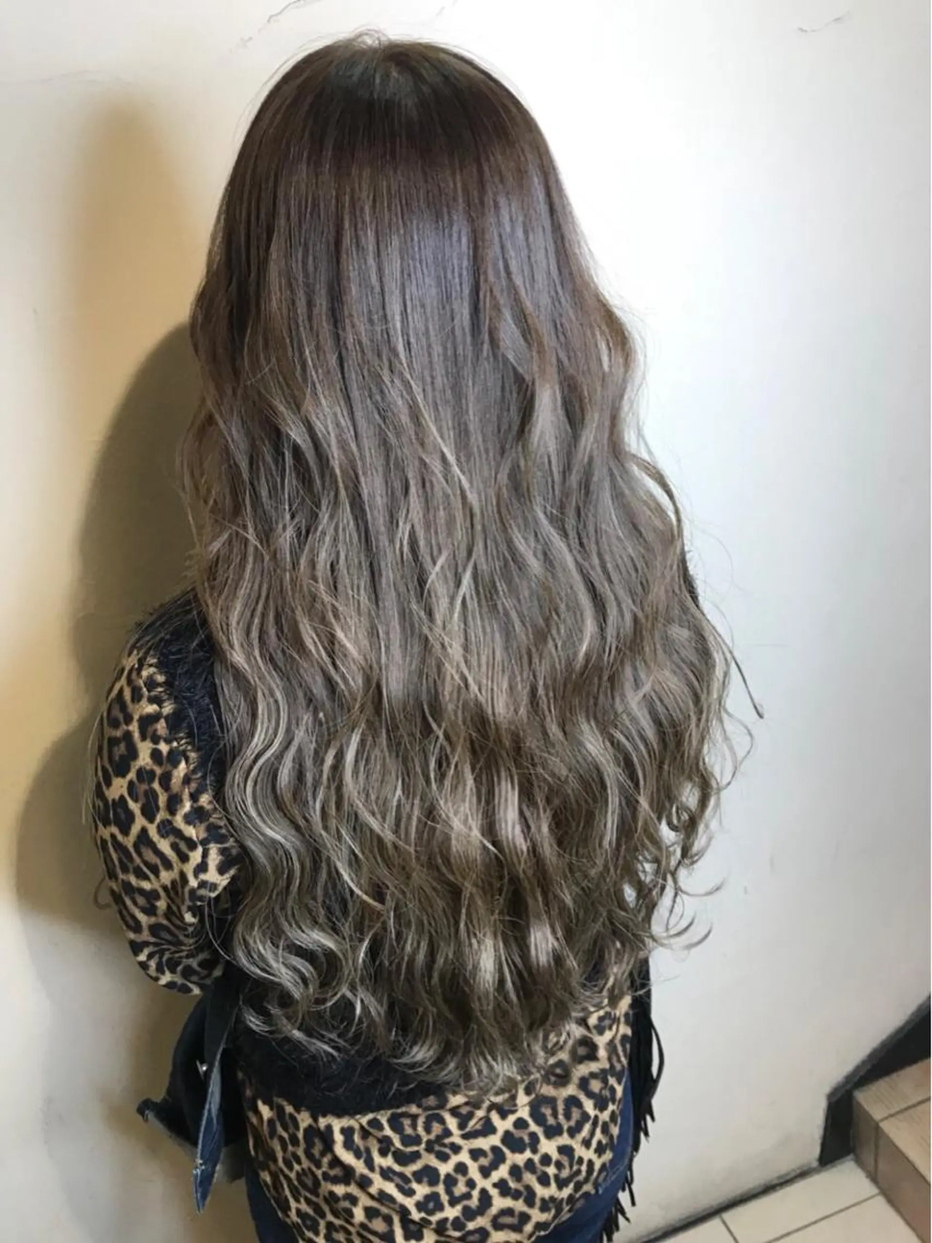 ロング ハイライト 多田 悦淳のヘアスタイル