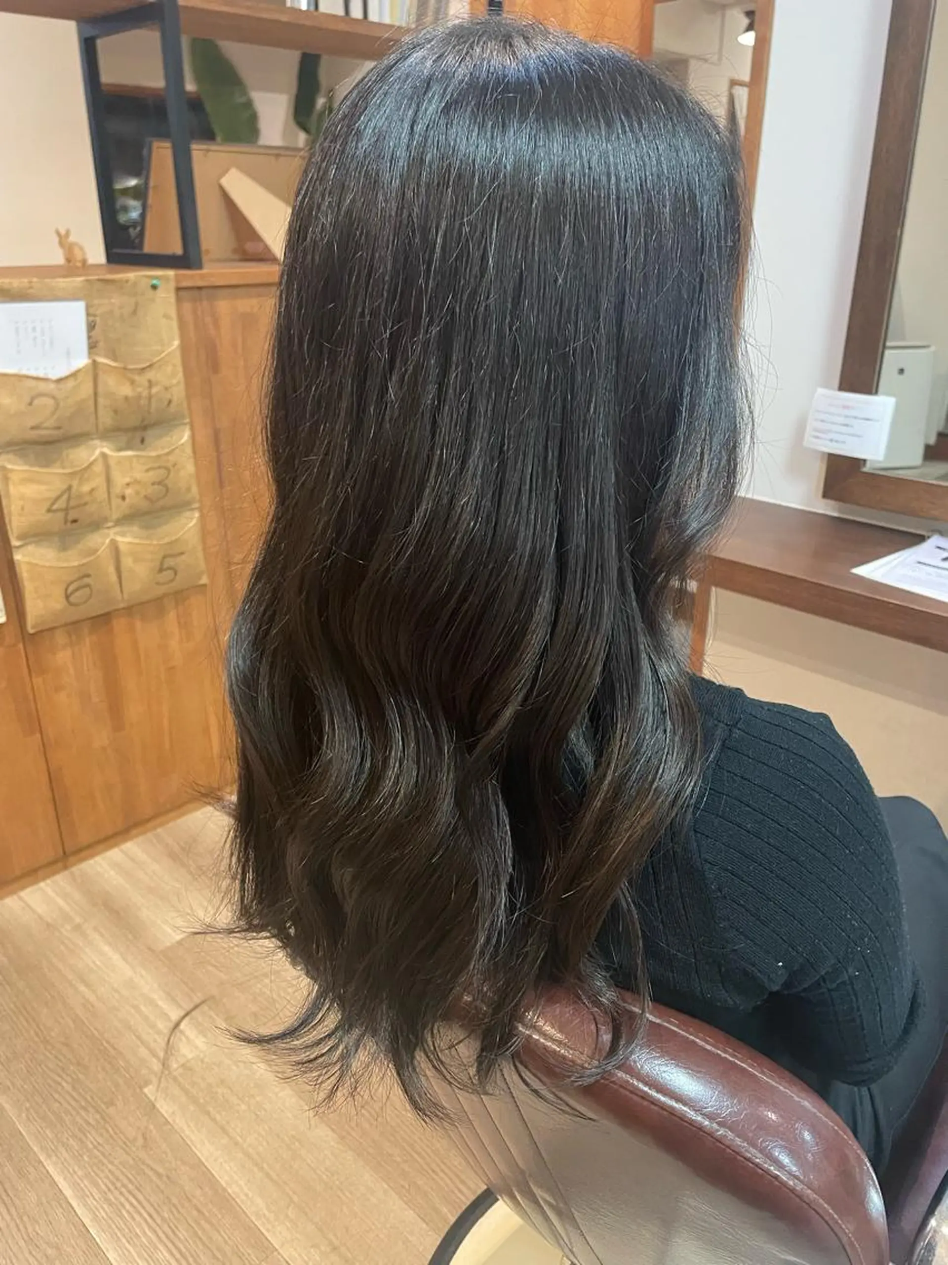 ロング カット ヘアカラー chillout🌱 武田安未のヘアスタイル