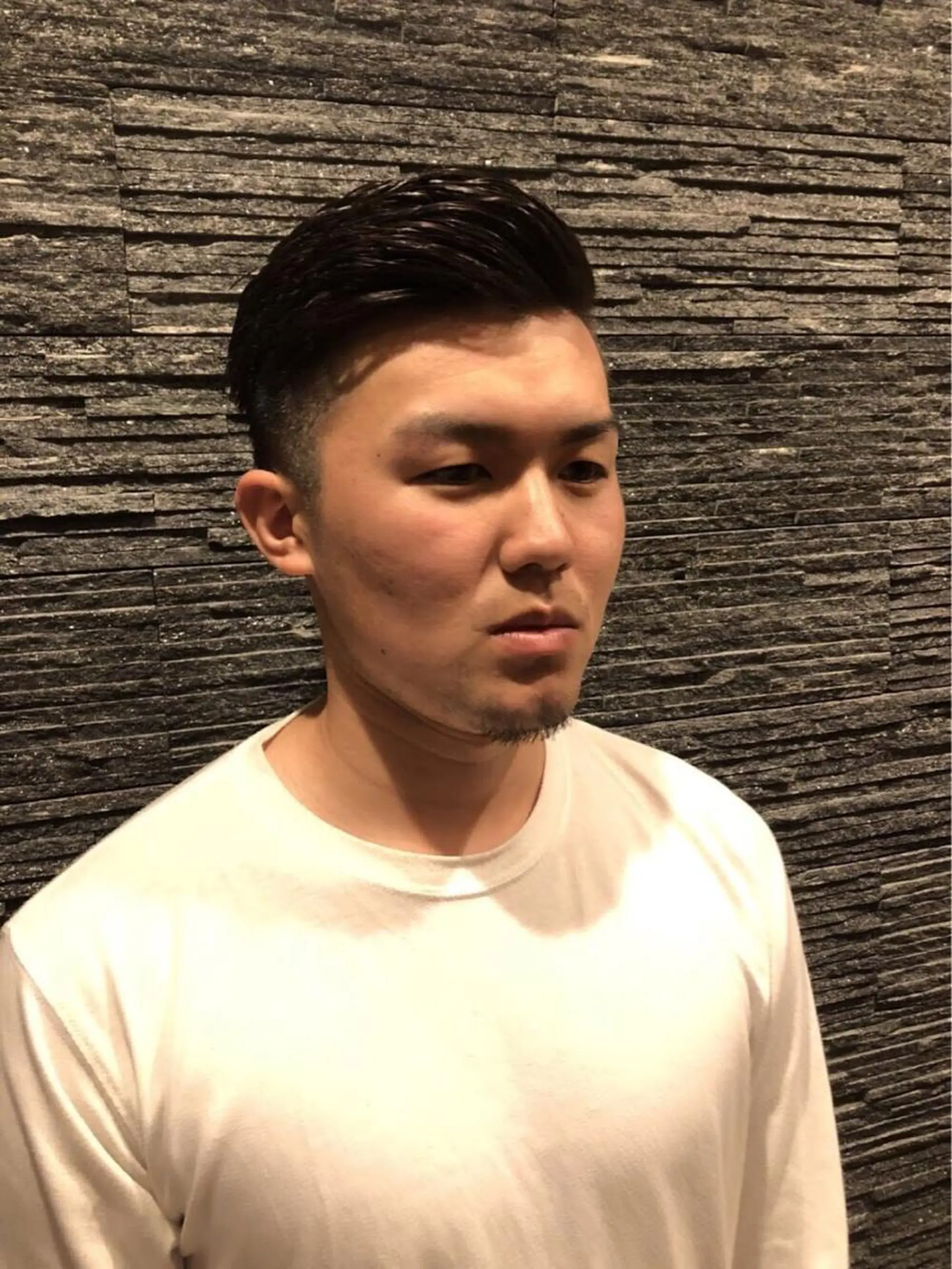 ショート メンズ 岡本 耕太郎のヘアスタイル