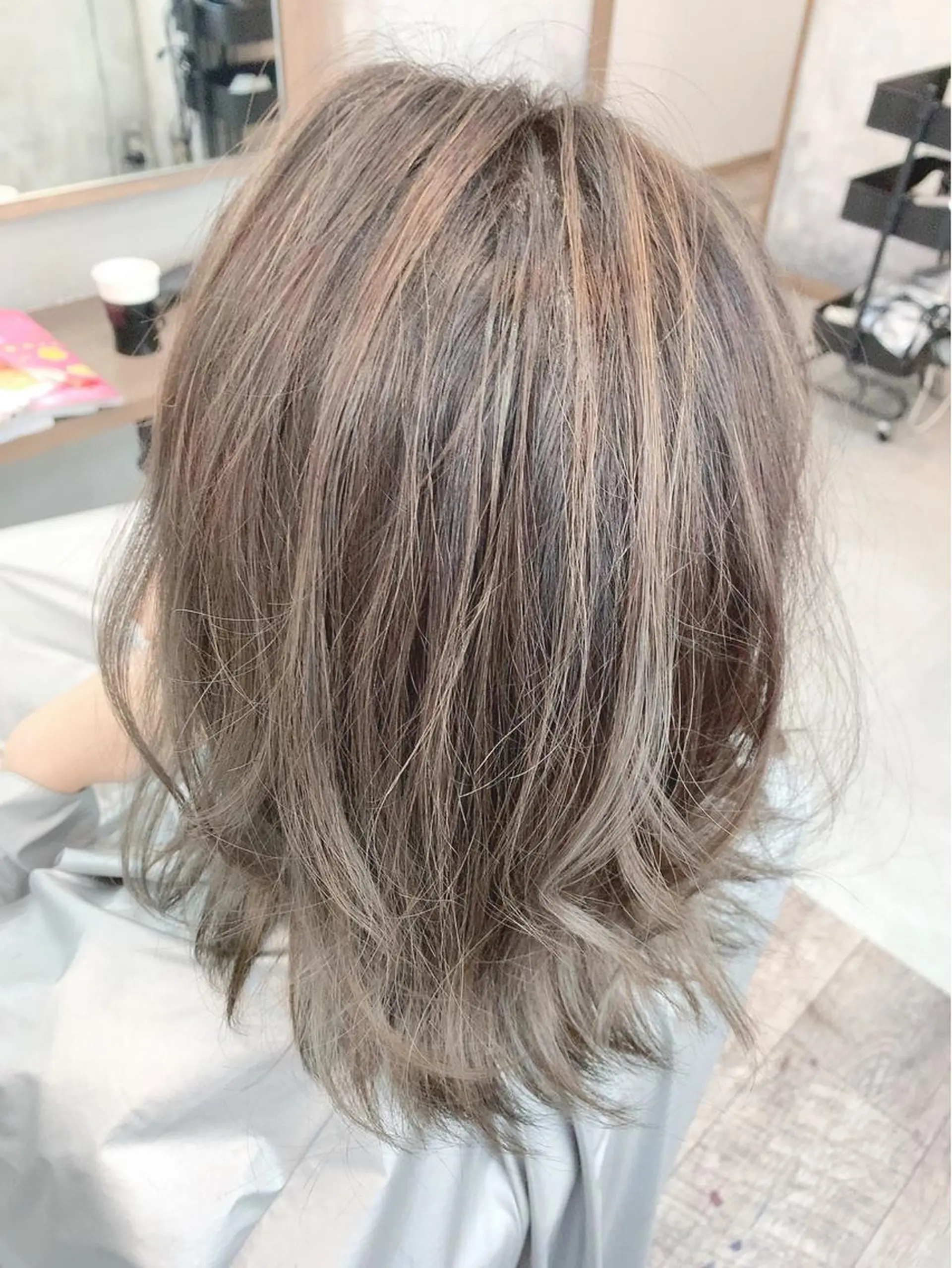 セミロング ヘアカラー 鈴木 祐斗のヘアスタイル