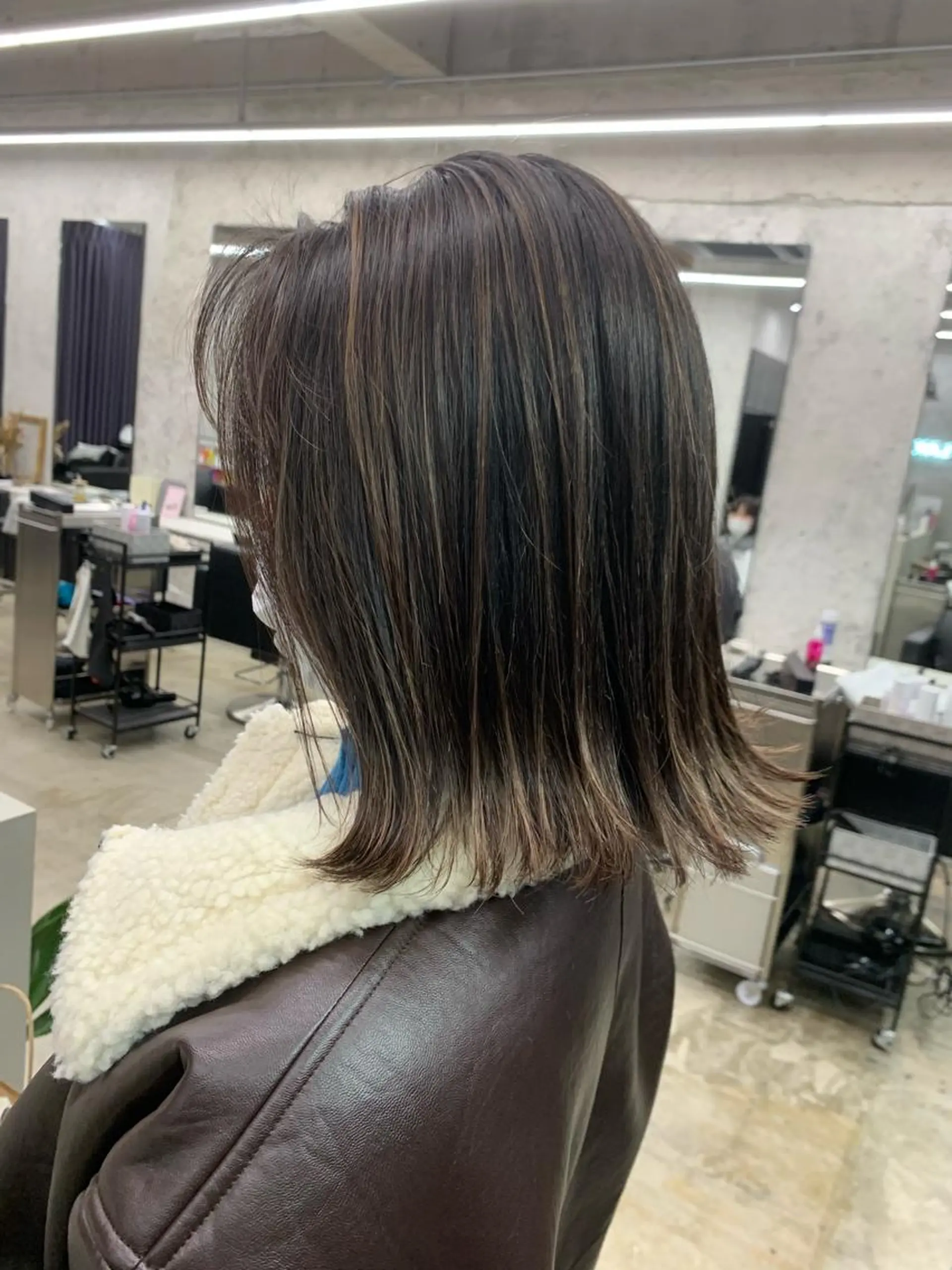 ミディアム ボブ ハイライト レイヤーカット TAIKIのヘアスタイル