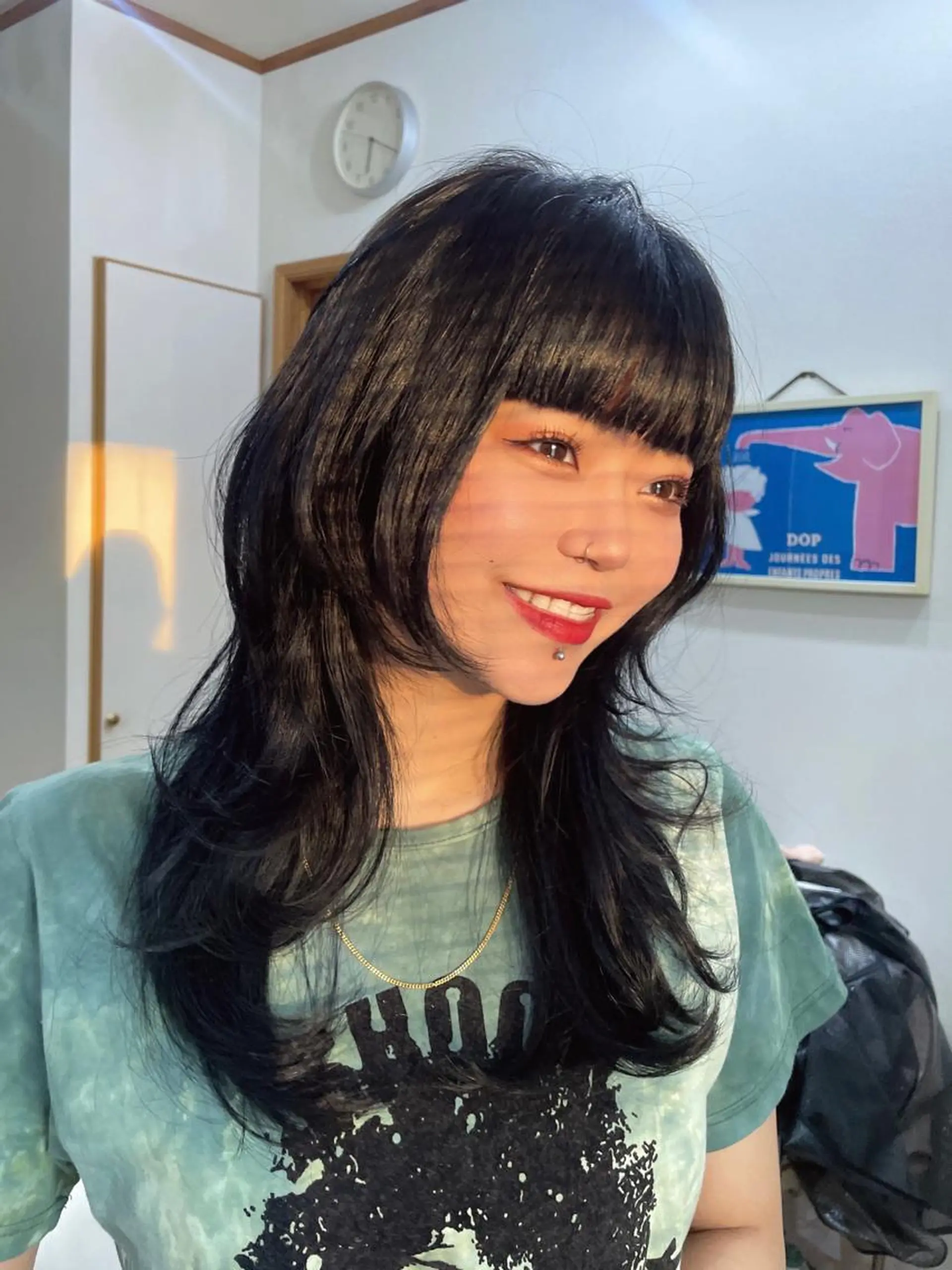 セミロング レイヤーカット ウルフカット ウルフレイヤー カット ヘアカラー トリートメント ボブパーマ ウルフパーマのヘアスタイル