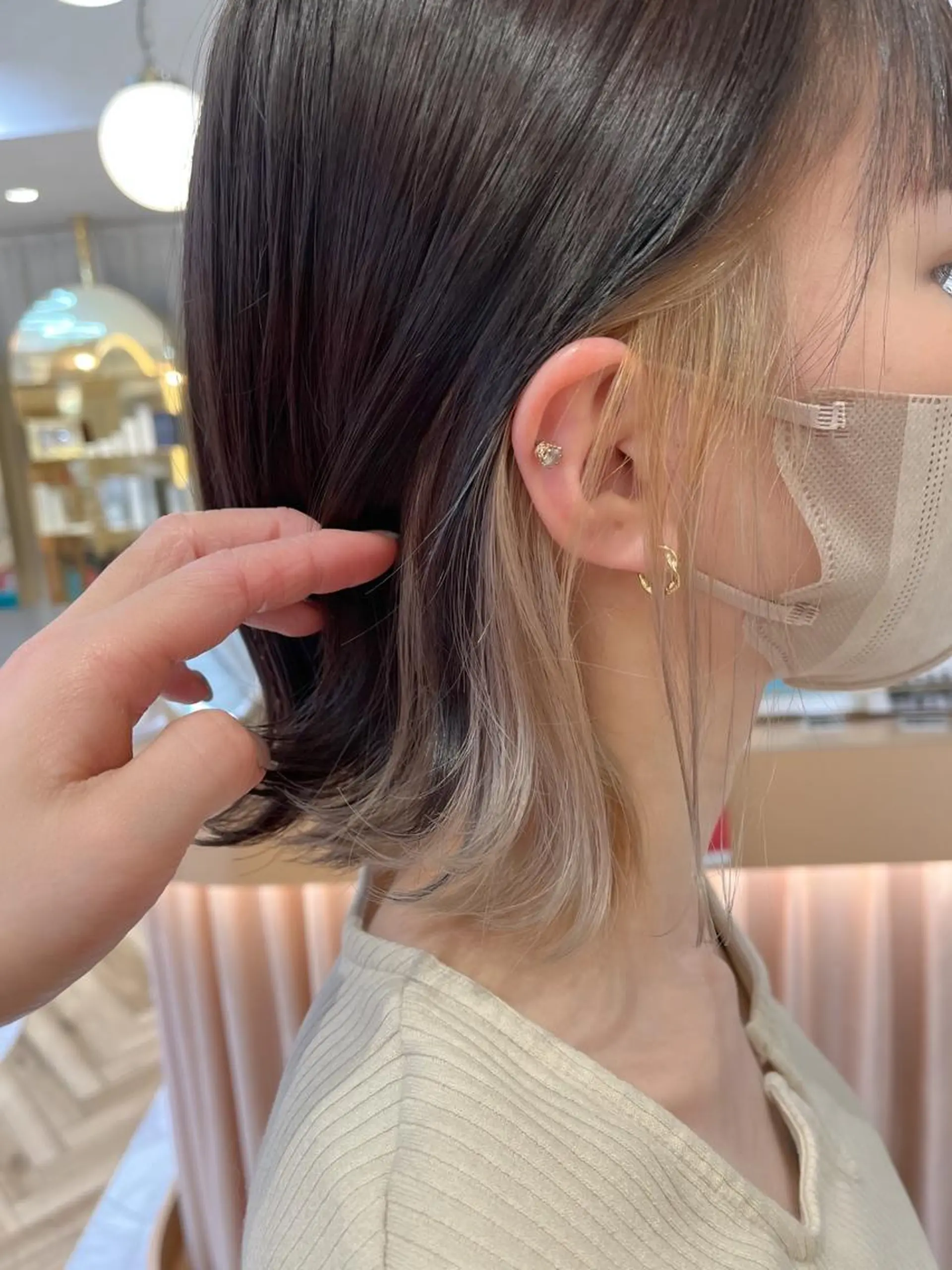 ミディアム カラー ブリーチ インナーカラー カット ヘアカラー 透明感カラー│ レイヤーヘア中居美樹のヘアスタイル