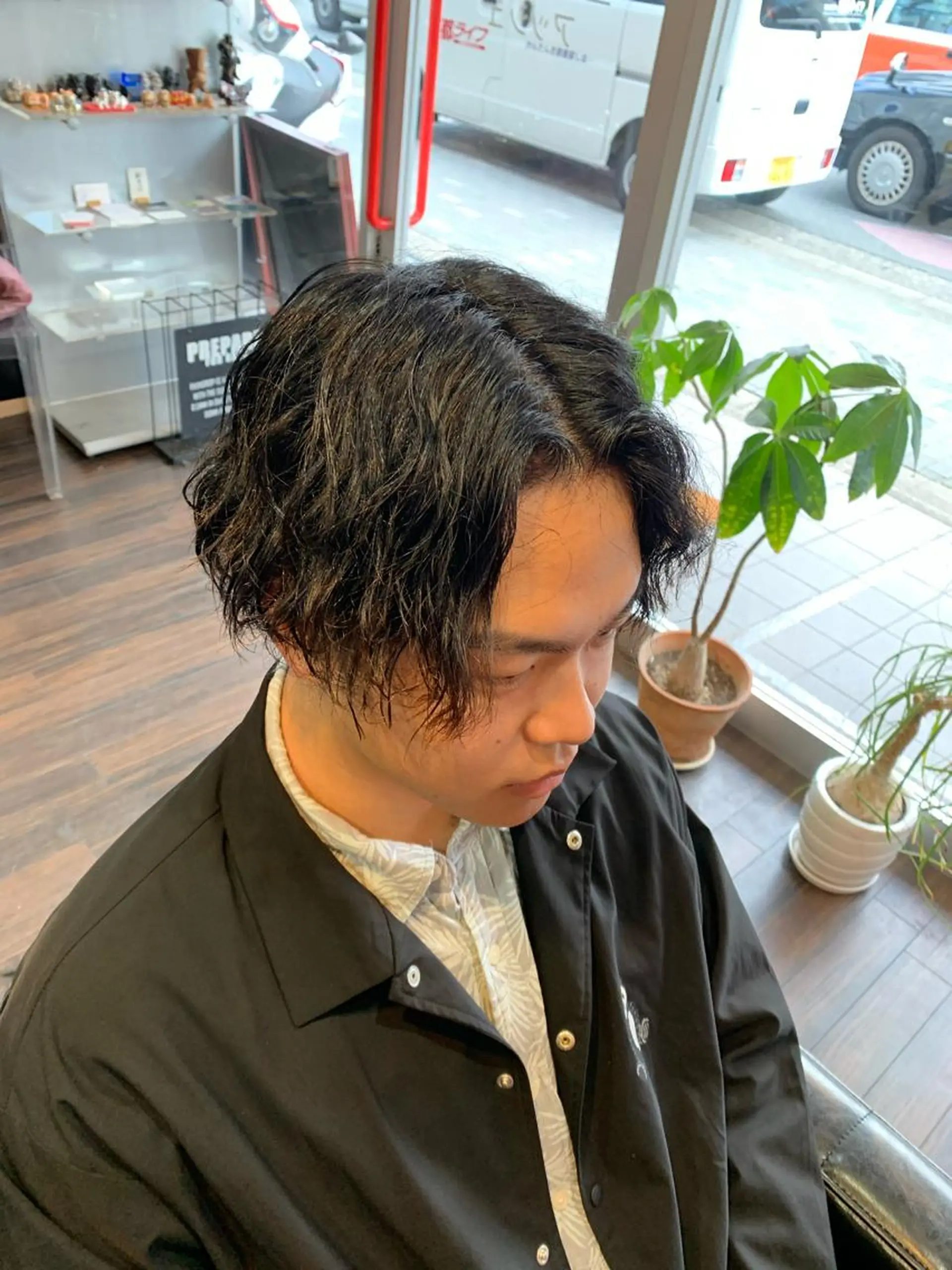 ショート パーマ メンズ ツーブロック カット パーマ トリートメント 西尾 太郎のヘアスタイル