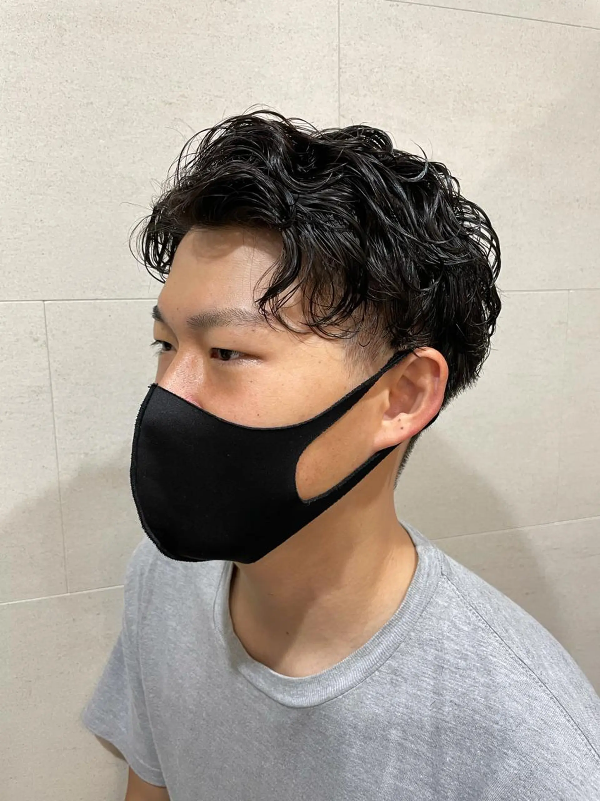 ショート メンズ アップバング メンズパーマ Graceful BarBer platinum所属・無料メンズカット💈 遠山泰輝のヘアスタイル