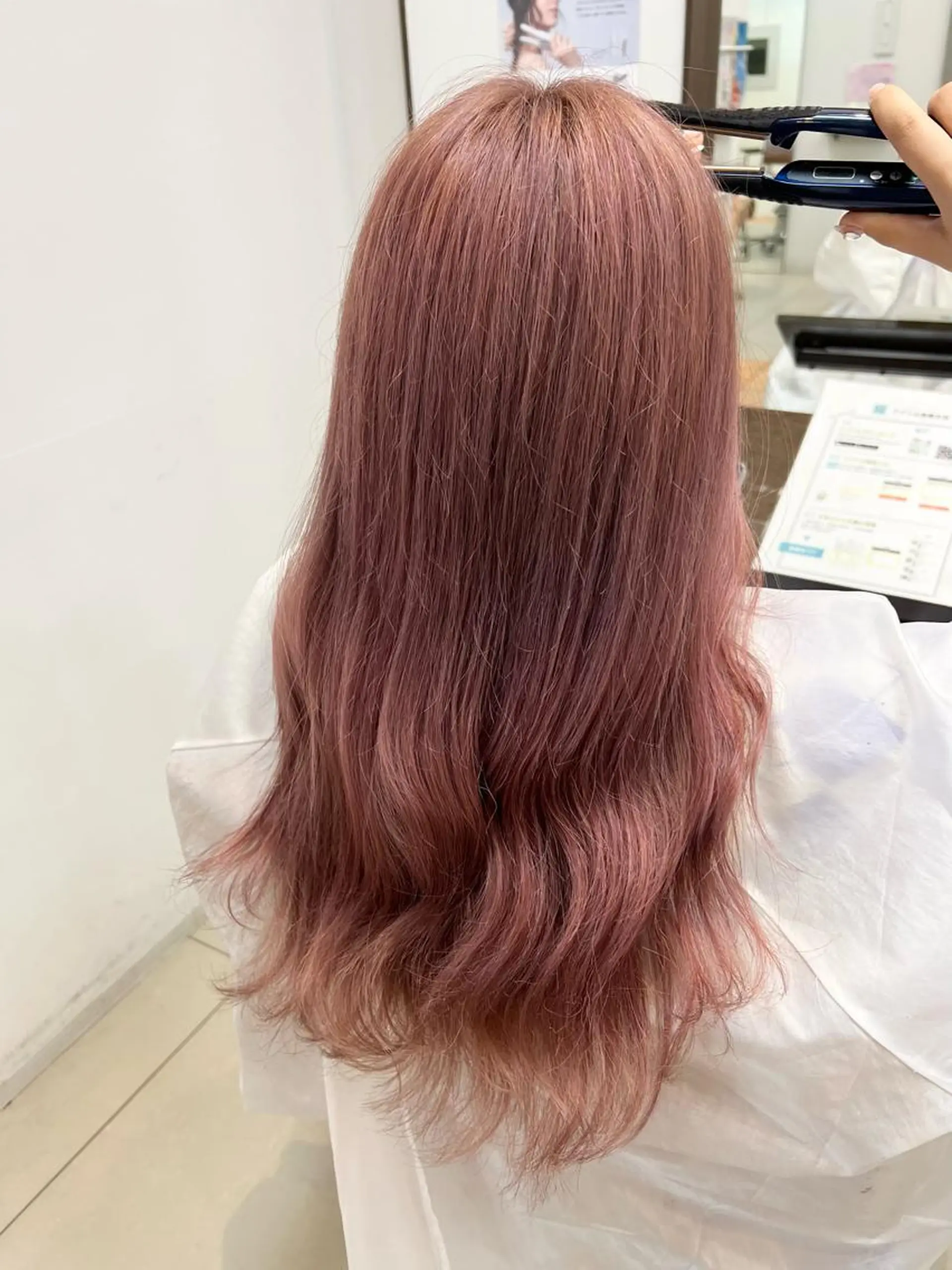 カラー ブリーチ ピンクカラー SOYONなんば店 ／韓国風のヘアスタイル