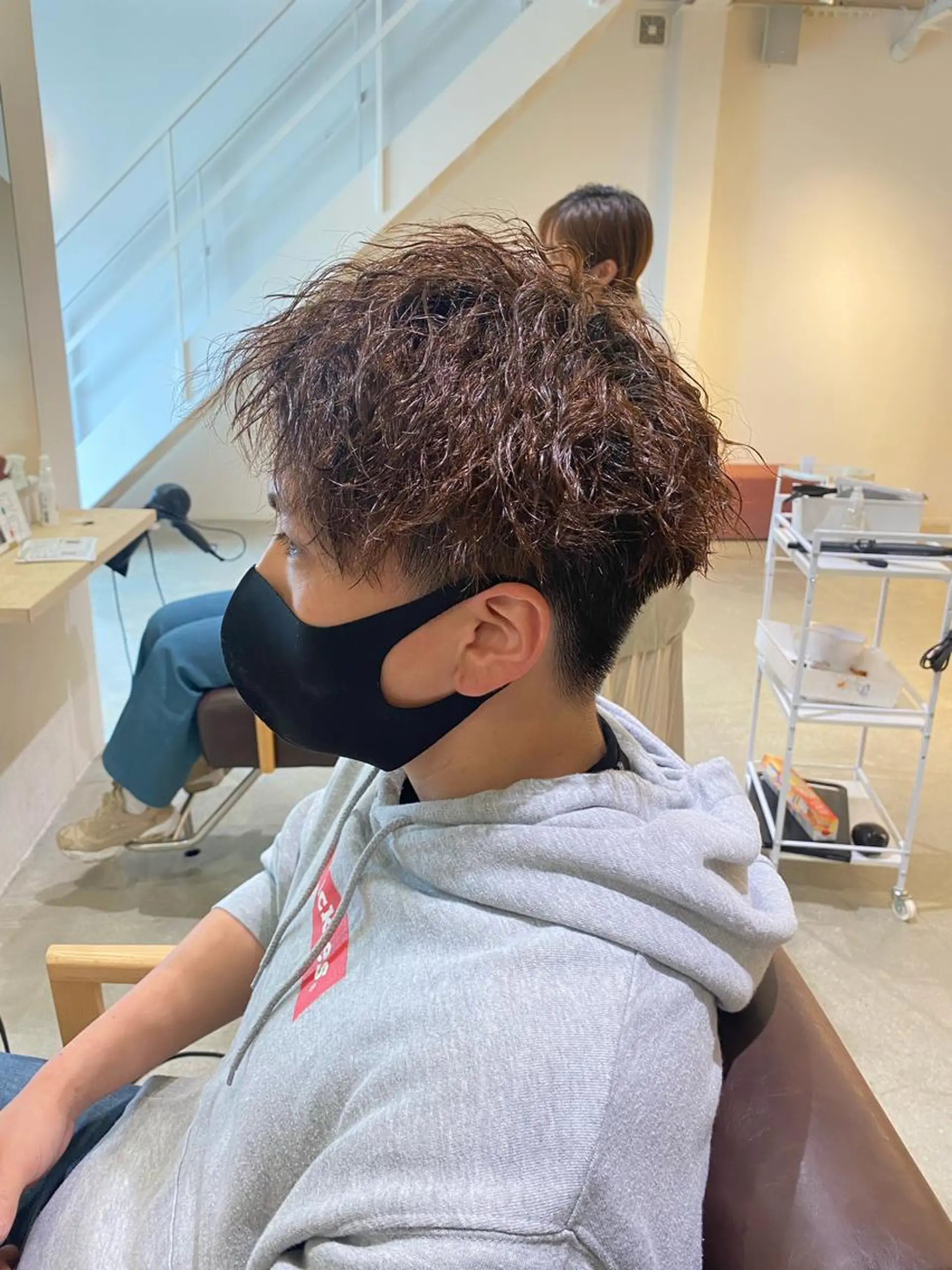 メンズ カット パーマ ヘッドスパ ブリーチなしWカラー /酸性ストレート河本のヘアスタイル