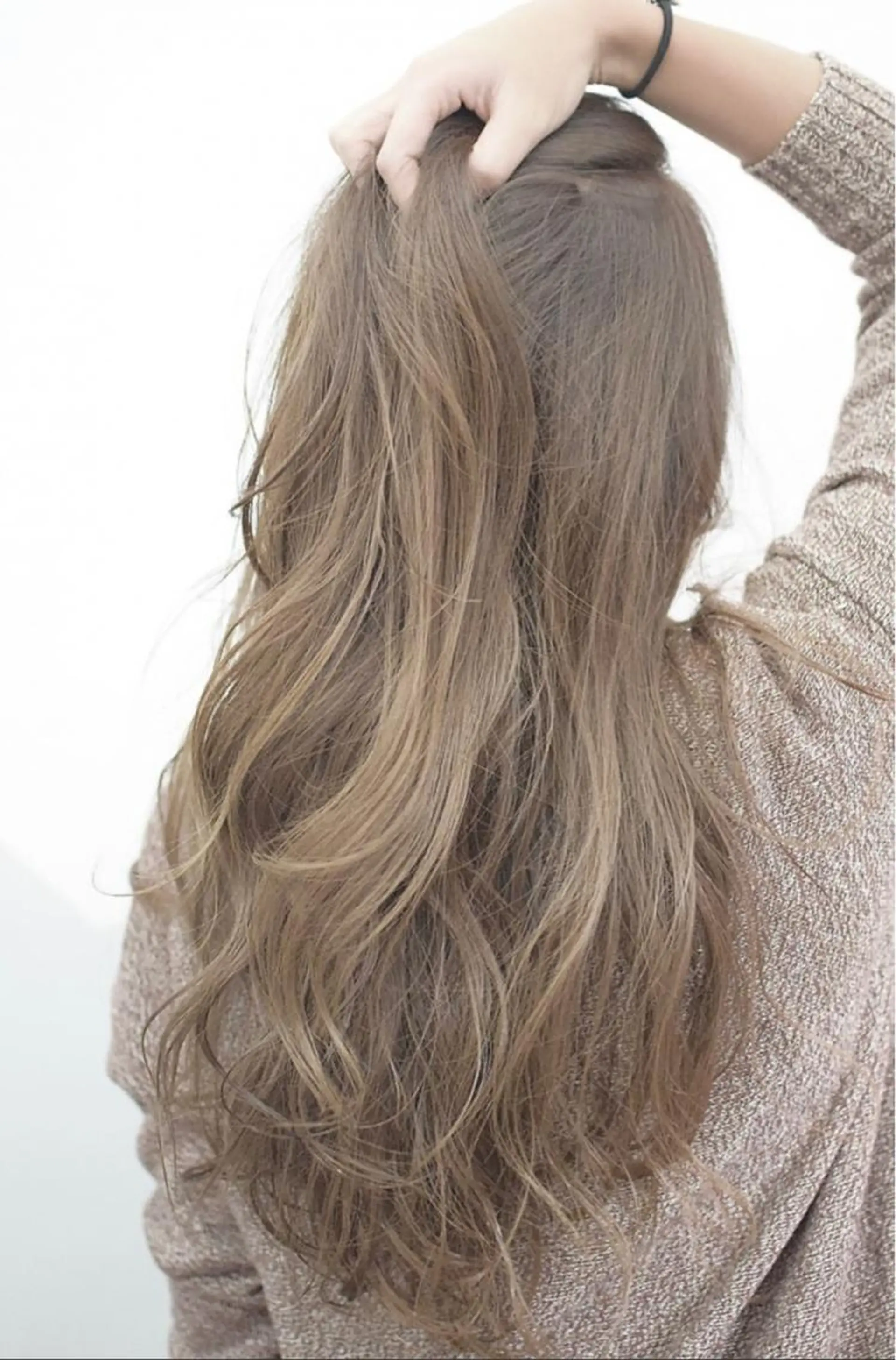 ロング カラー アッシュ ベージュカラー Monan 渋谷店所属・🎀艶髪の達人 飯田啓奨🎀のヘアスタイル