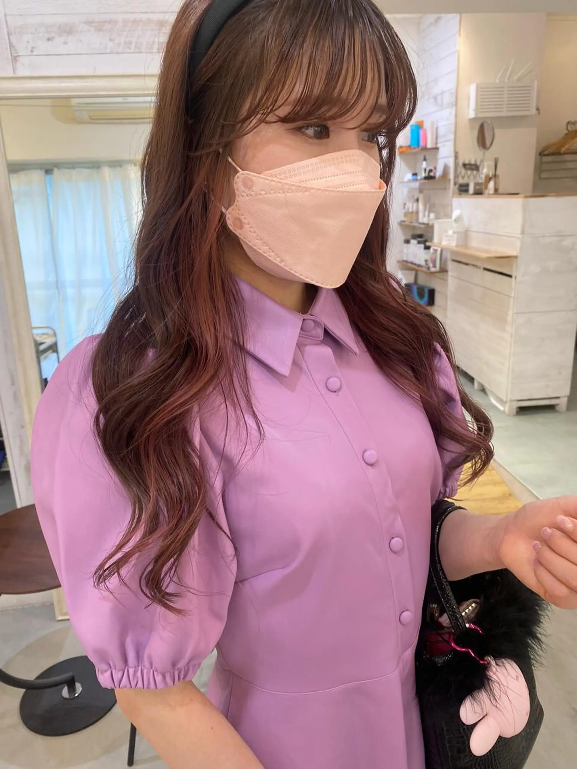 ロング カラー ブリーチ ブリーチなしカラー ピンクカラー ブリーチなしカラー レイヤーカットのヘアスタイル