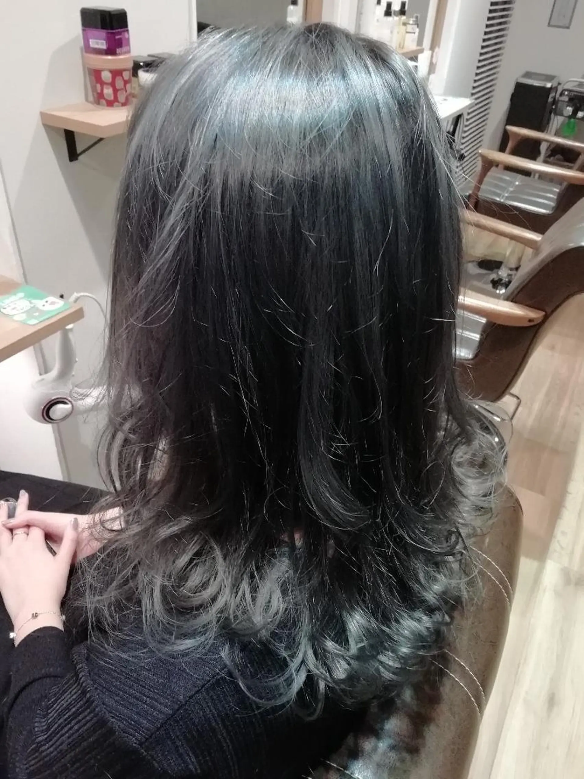 カラー ブリーチ 堀 望美のヘアスタイル