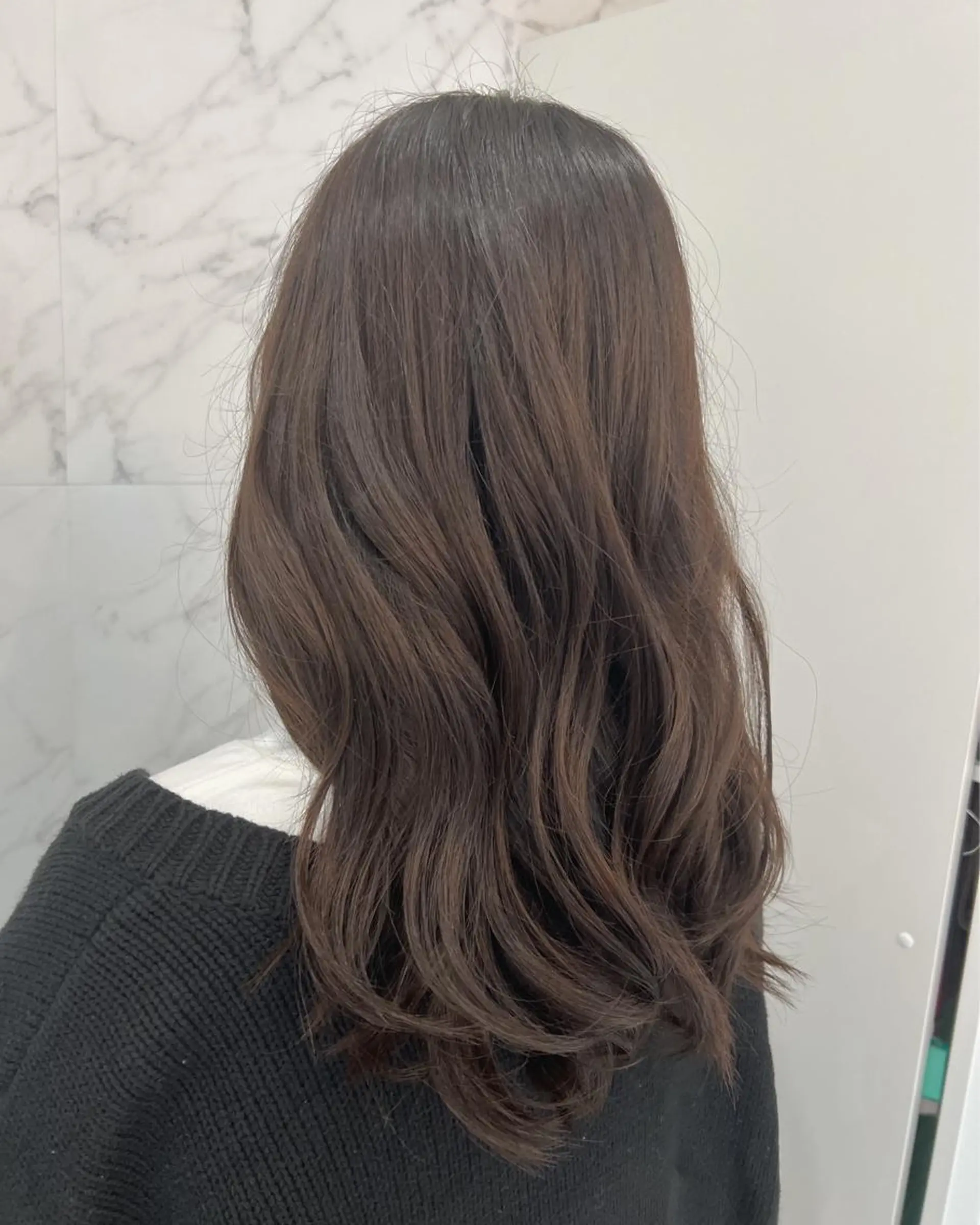 セミロング カラー グレージュ 後藤 卓哉のヘアスタイル