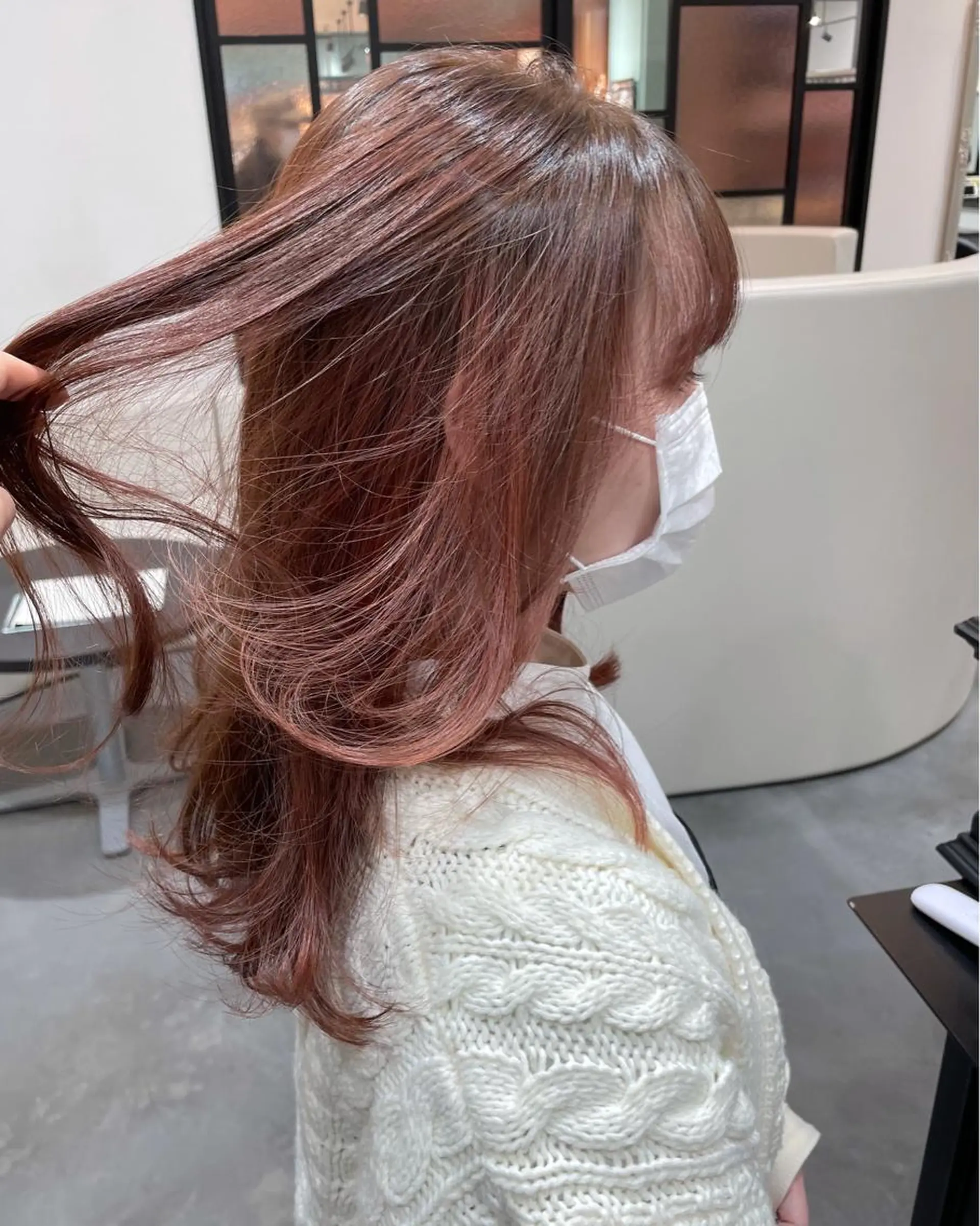 セミロング カラー ヘアアレンジ ヘアカラー トリートメント 小倉 愛里のヘアスタイル