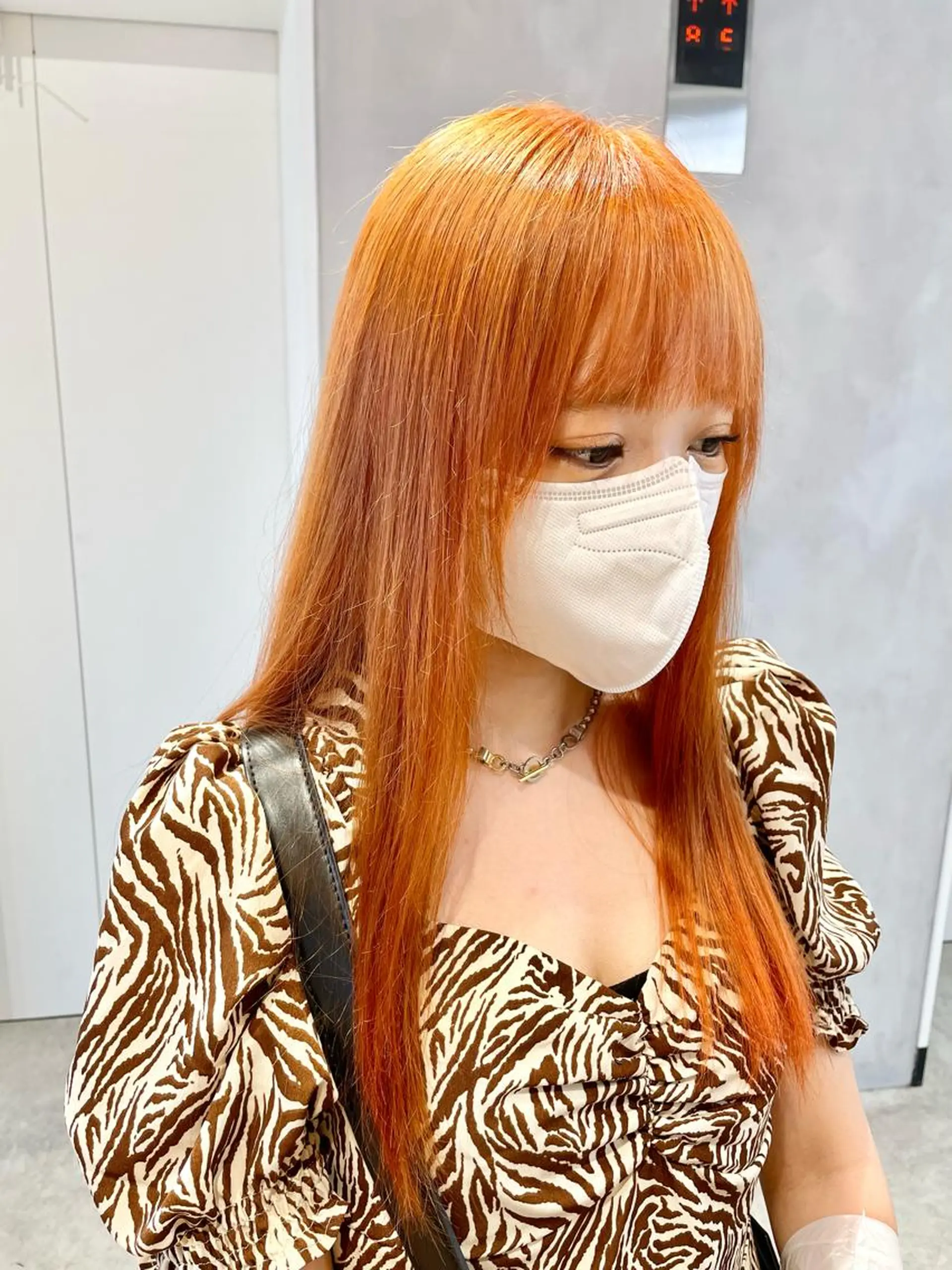 ロング カラー オレンジ meme原宿所属・ブロンド・ハイトーン ／遠藤将太のヘアスタイル